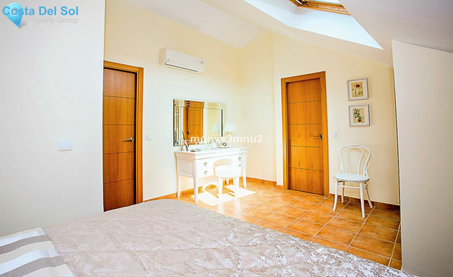 Top Floor Apartment in Marbella-1190002