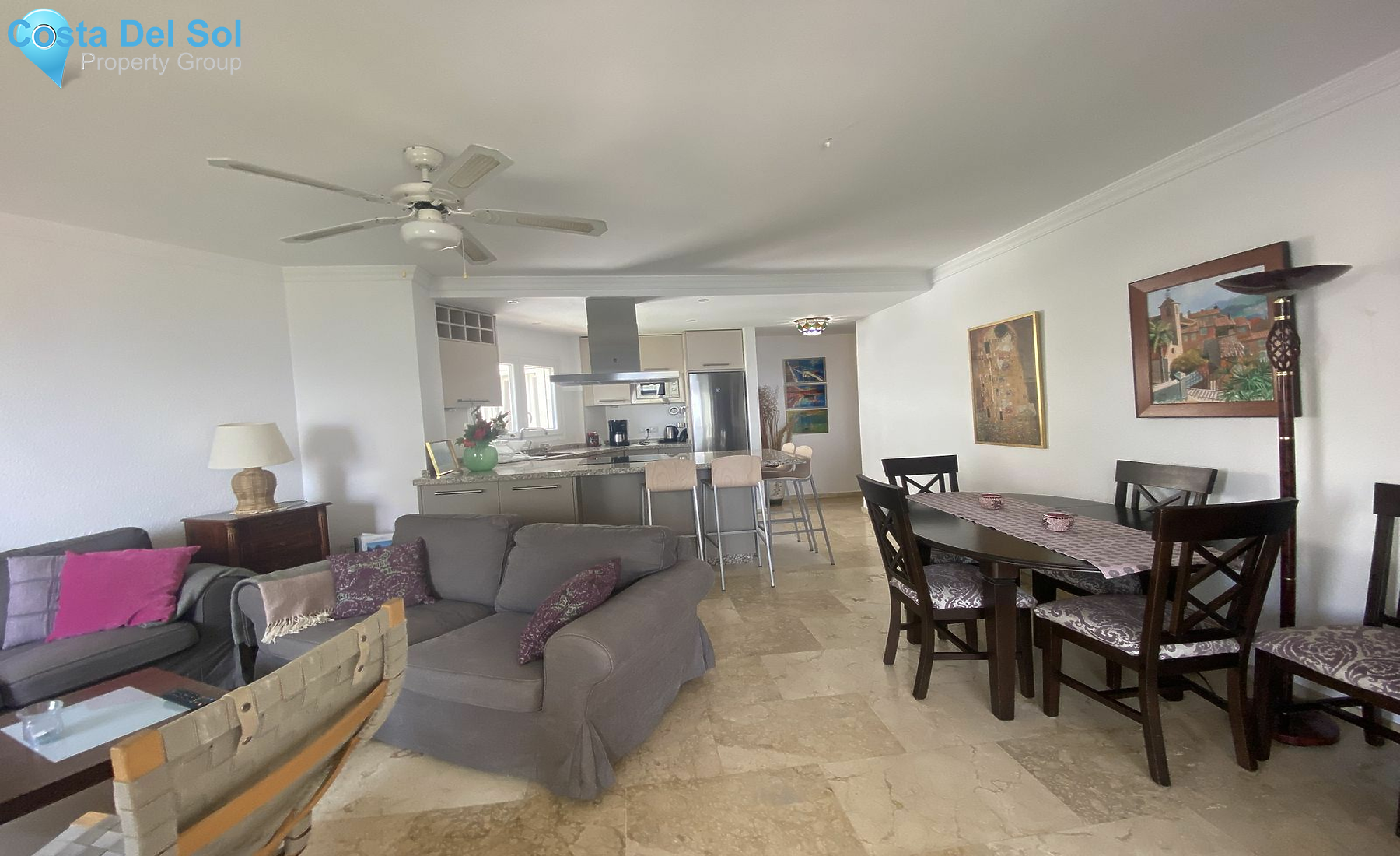 Top Floor Apartment in Marbella-1386345