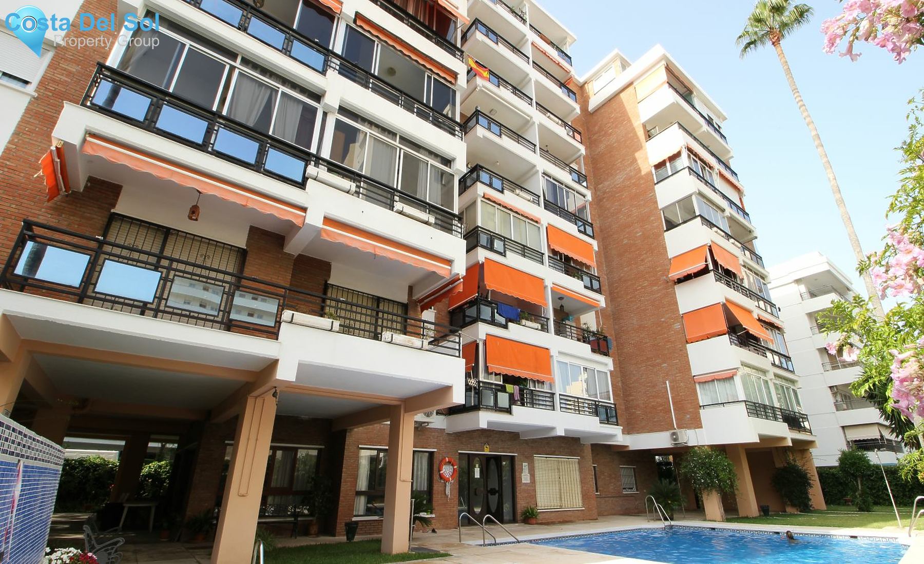 Top Floor Apartment in Marbella-1430777