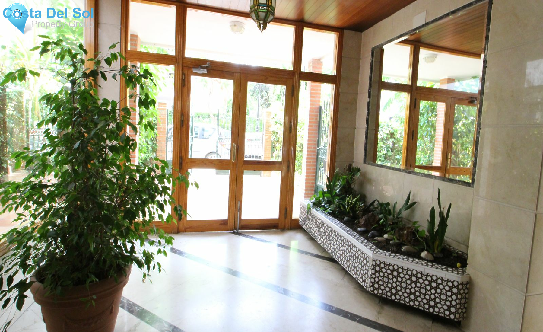 Top Floor Apartment in Marbella-1430772