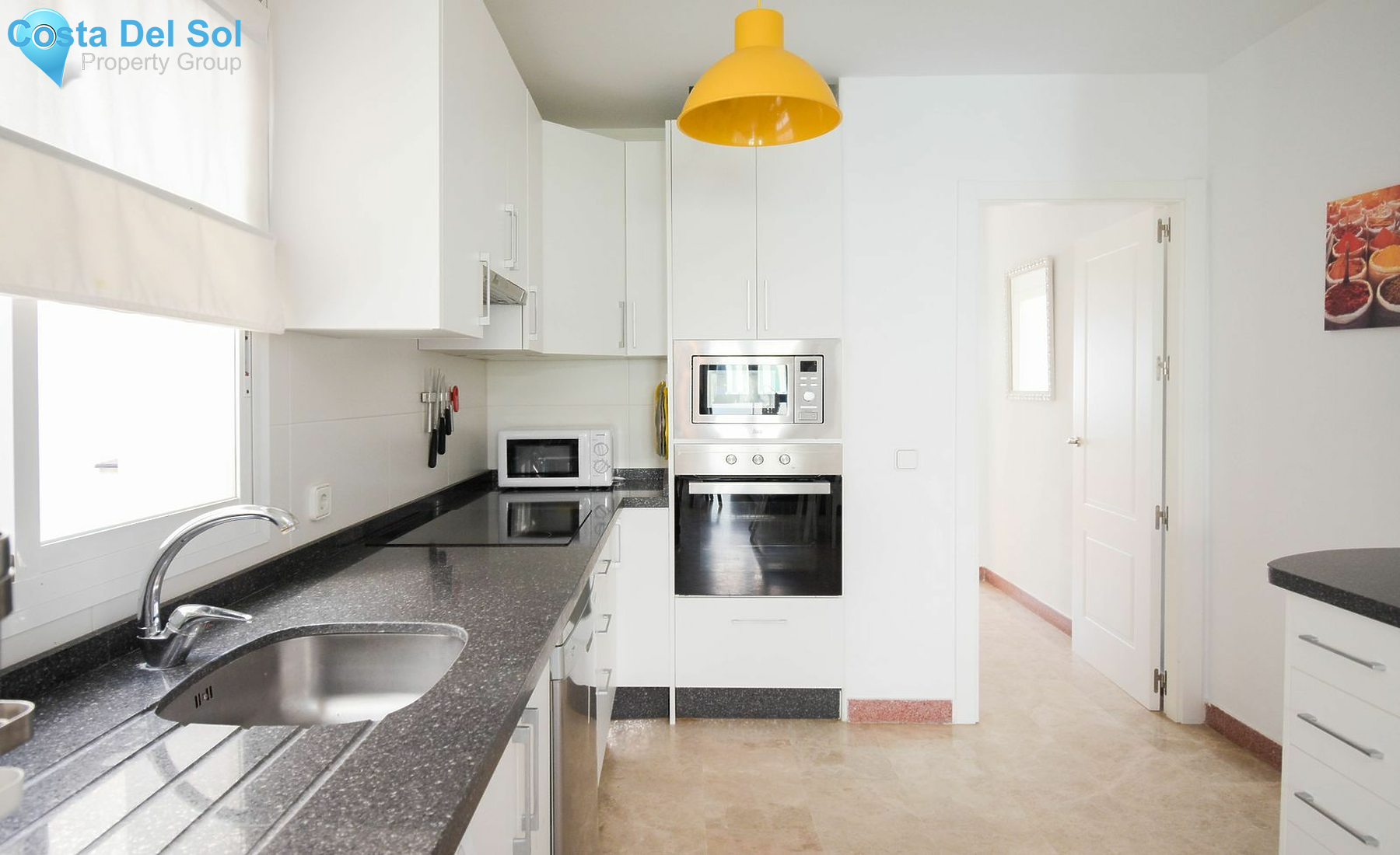 Top Floor Apartment in Marbella-1497759