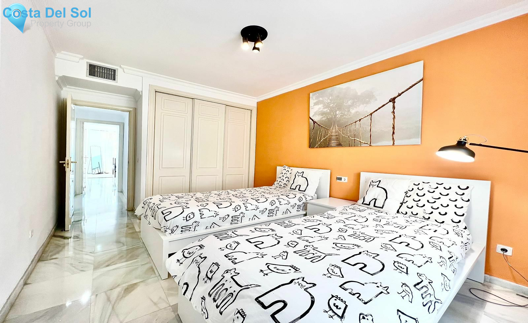 Top Floor Apartment in Marbella-1548805