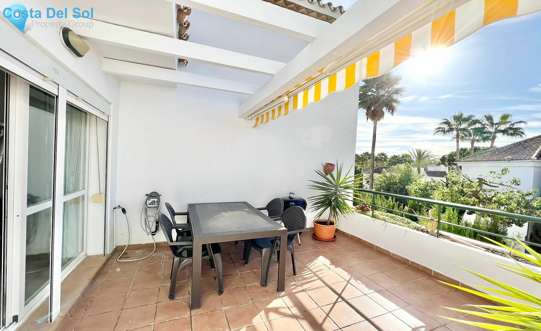Top Floor Apartment in Marbella-1548795