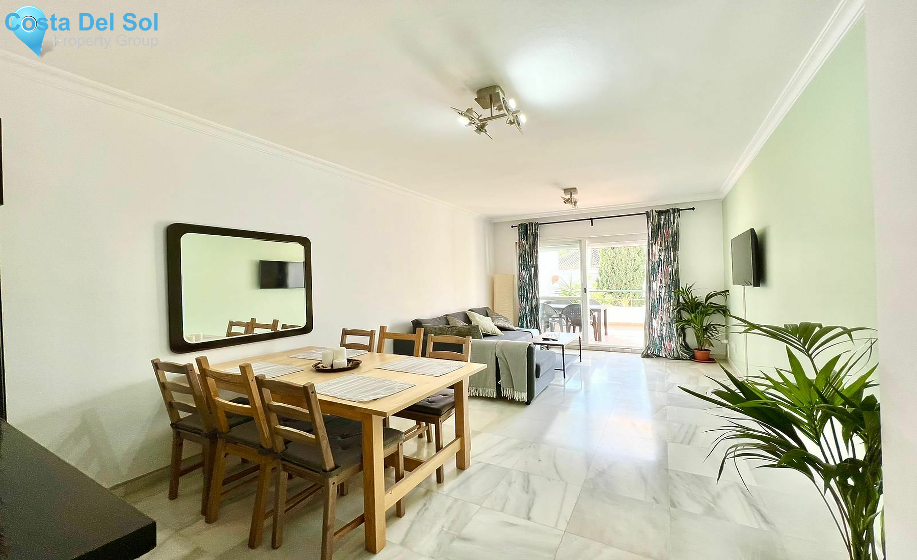 Top Floor Apartment in Marbella-1548797