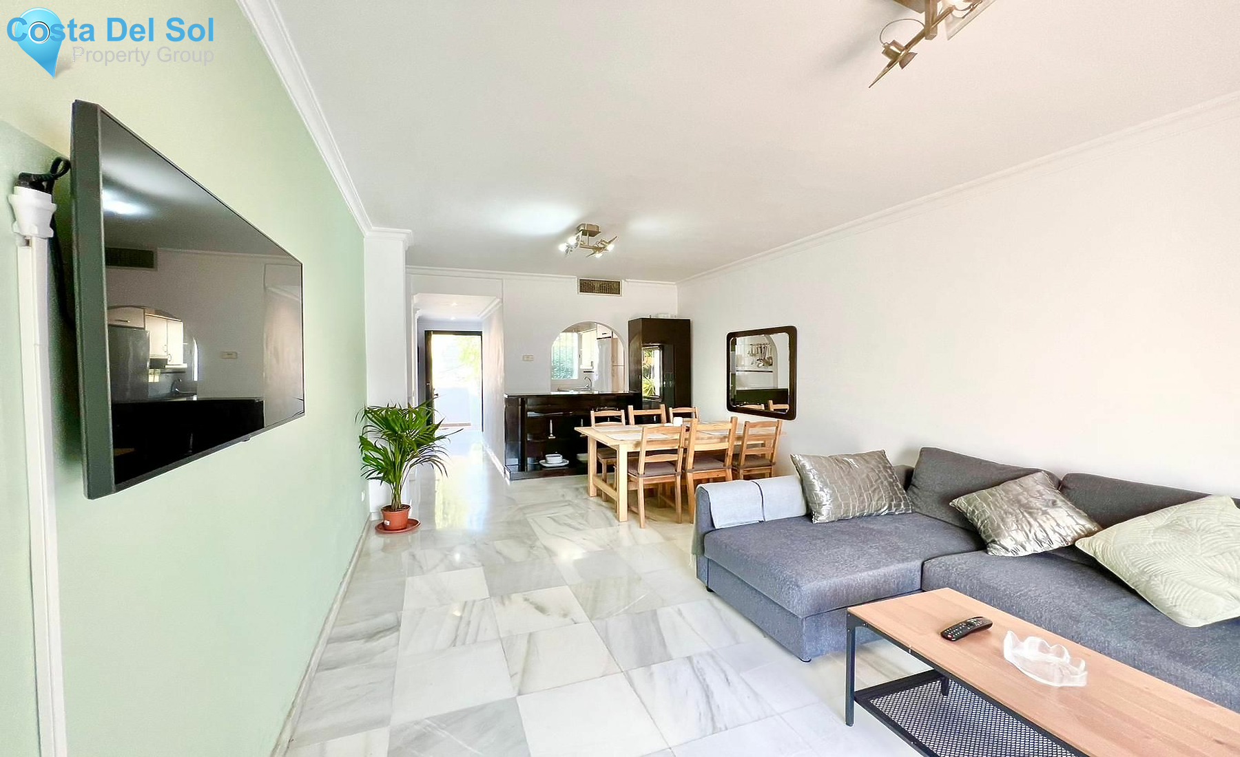 Top Floor Apartment in Marbella-1548798