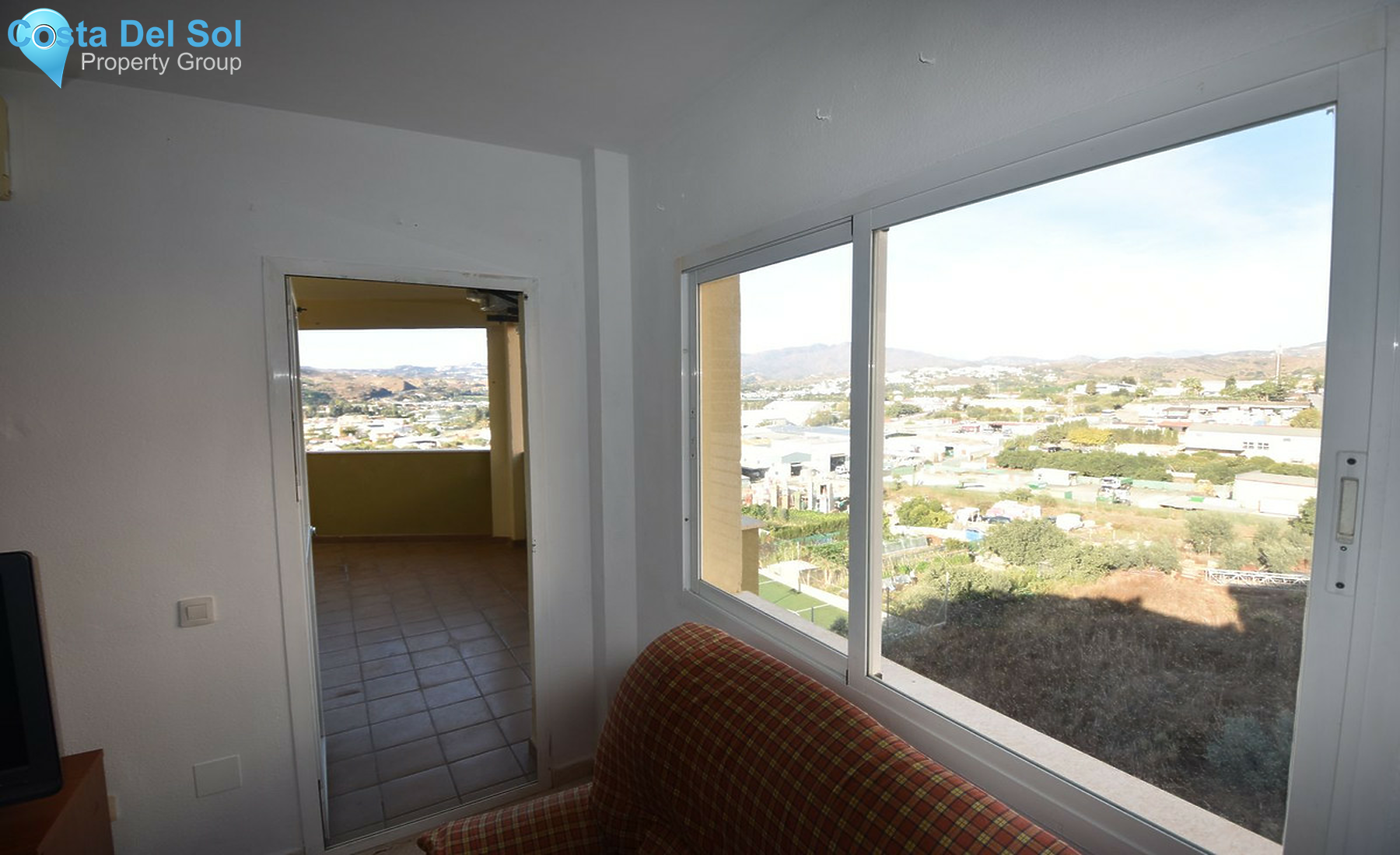 Top Floor Apartment in Mijas Costa-1525409