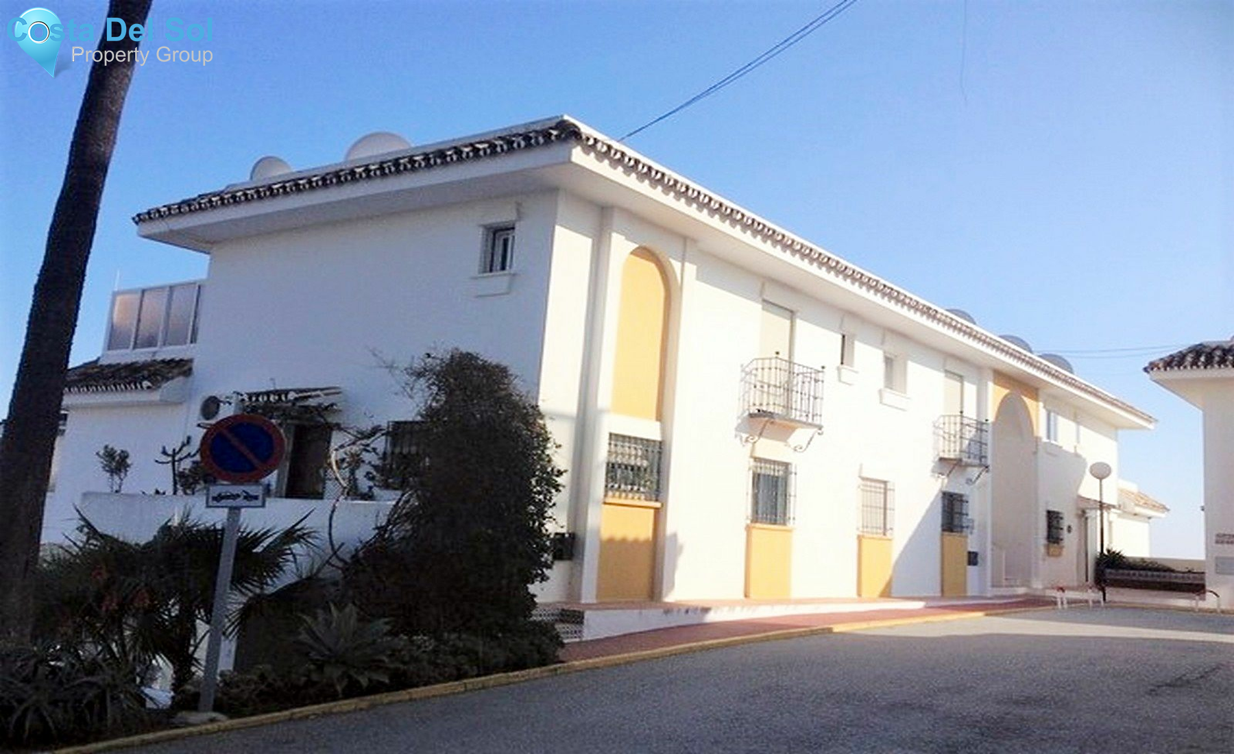 Top Floor Apartment in Mijas Costa-1139459