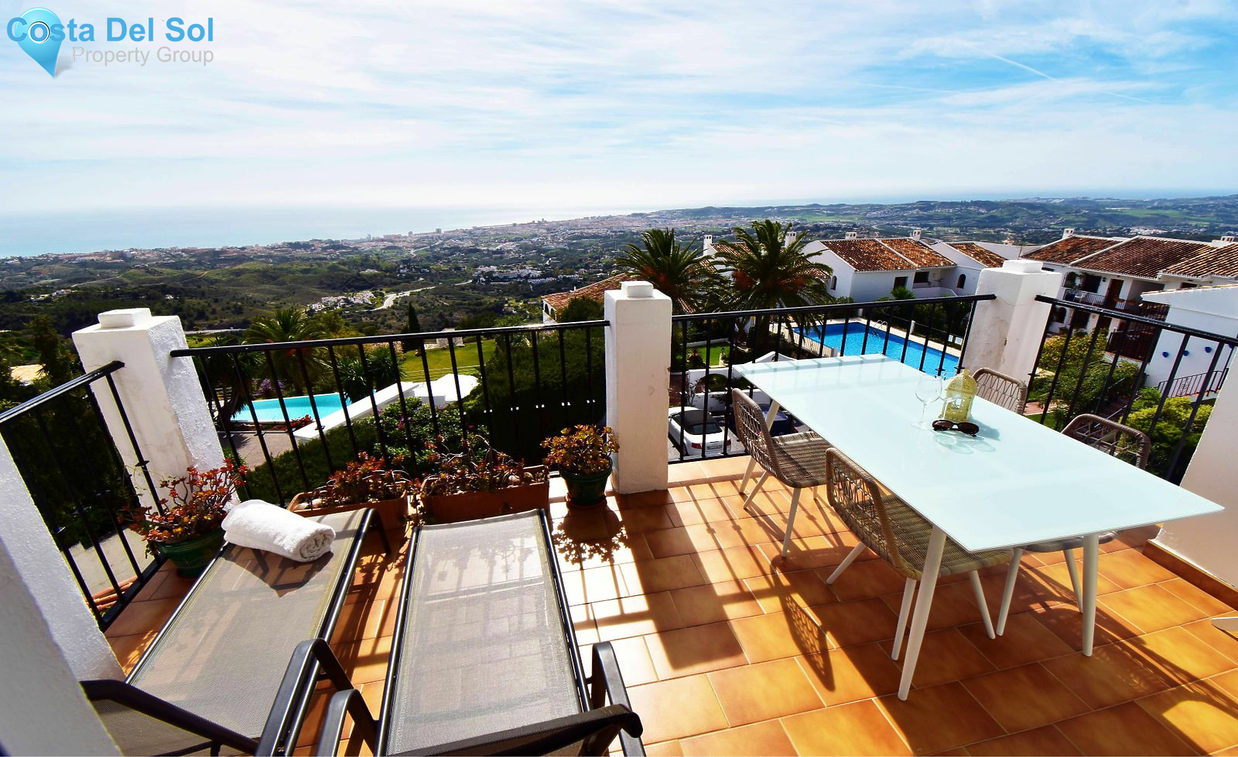 Top Floor Apartment in Mijas