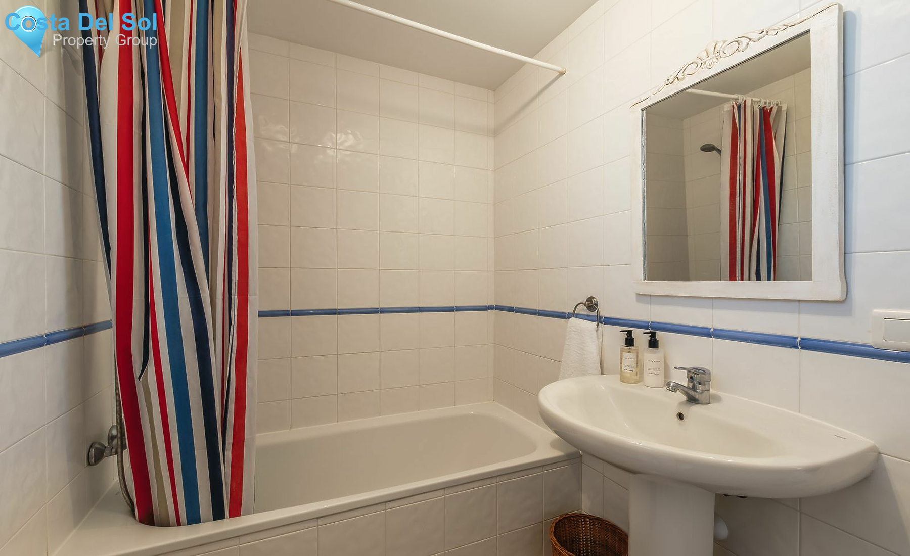 Middle Floor Apartment in Nerja-1423888