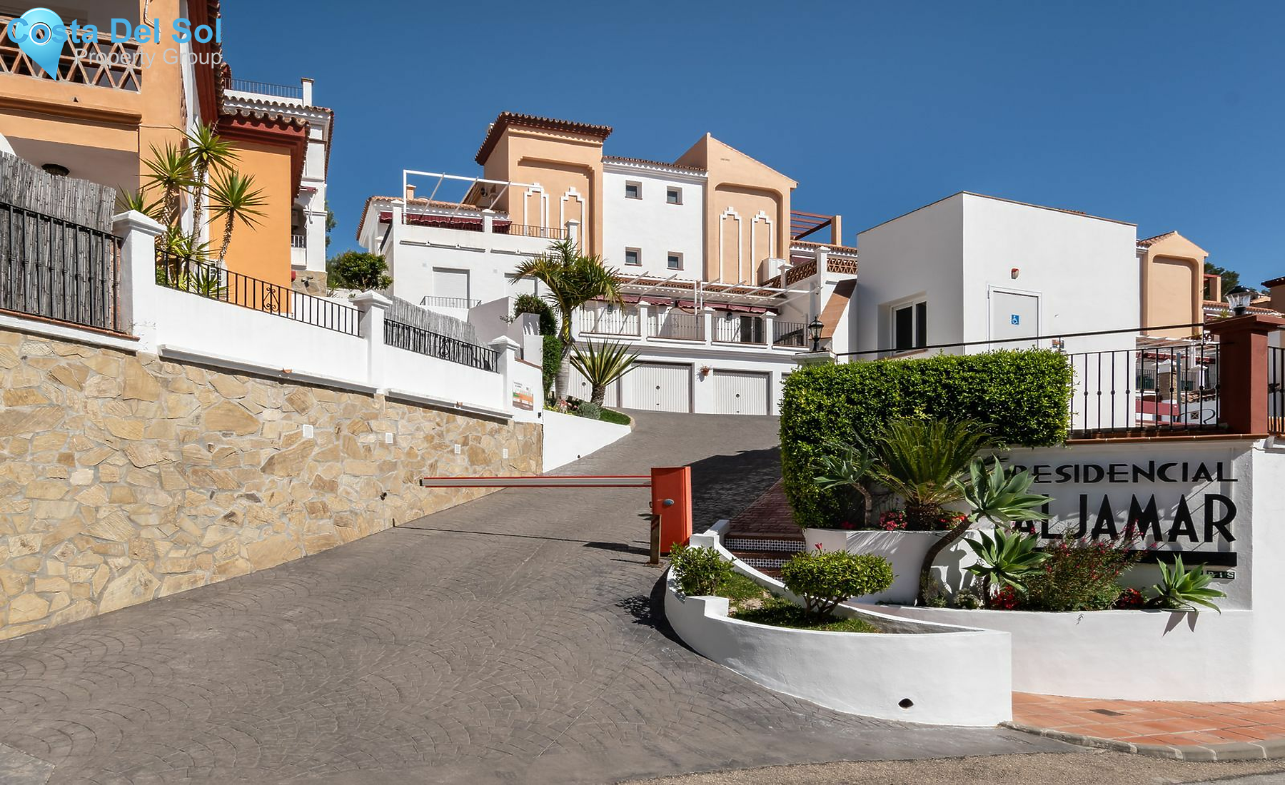 Middle Floor Apartment in Nerja-1423893