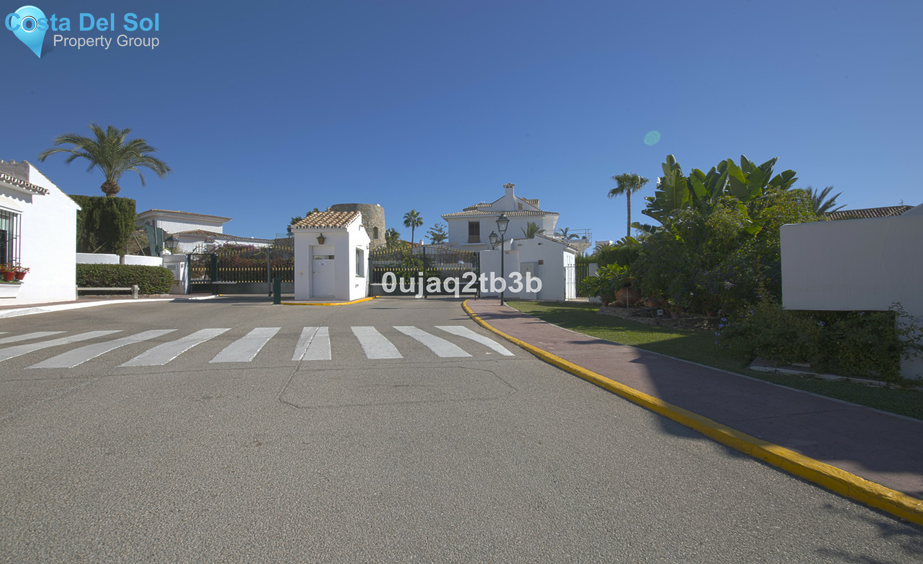 Top Floor Apartment in Nueva Andalucía-715091