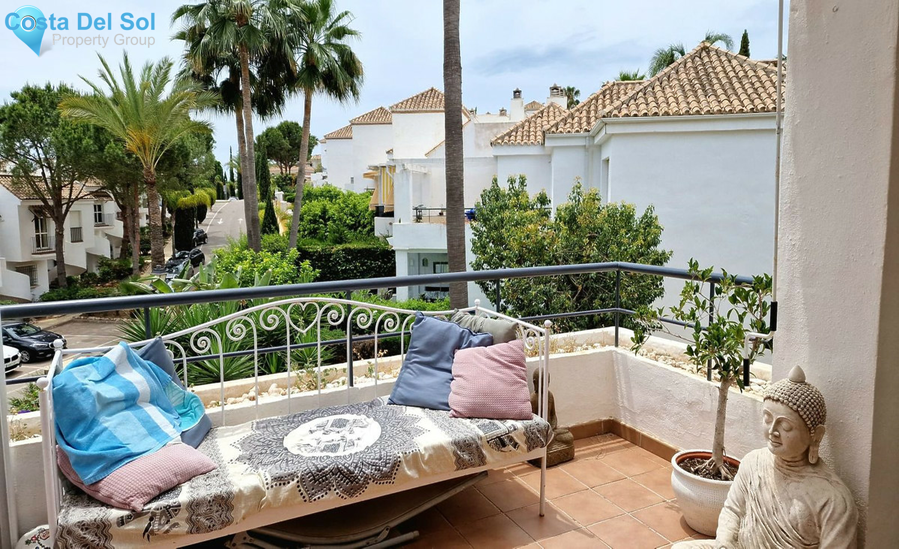 Top Floor Apartment in Nueva Andalucía-1293298