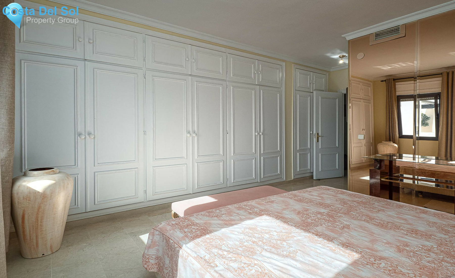 Top Floor Apartment in Nueva Andalucía-1369644