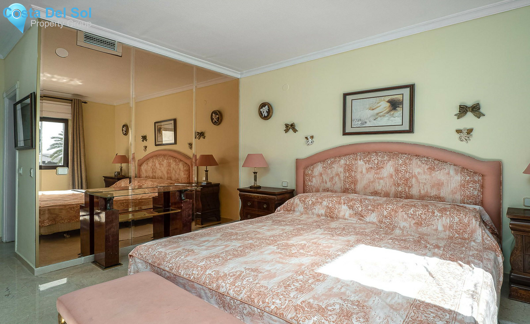 Top Floor Apartment in Nueva Andalucía-1369645
