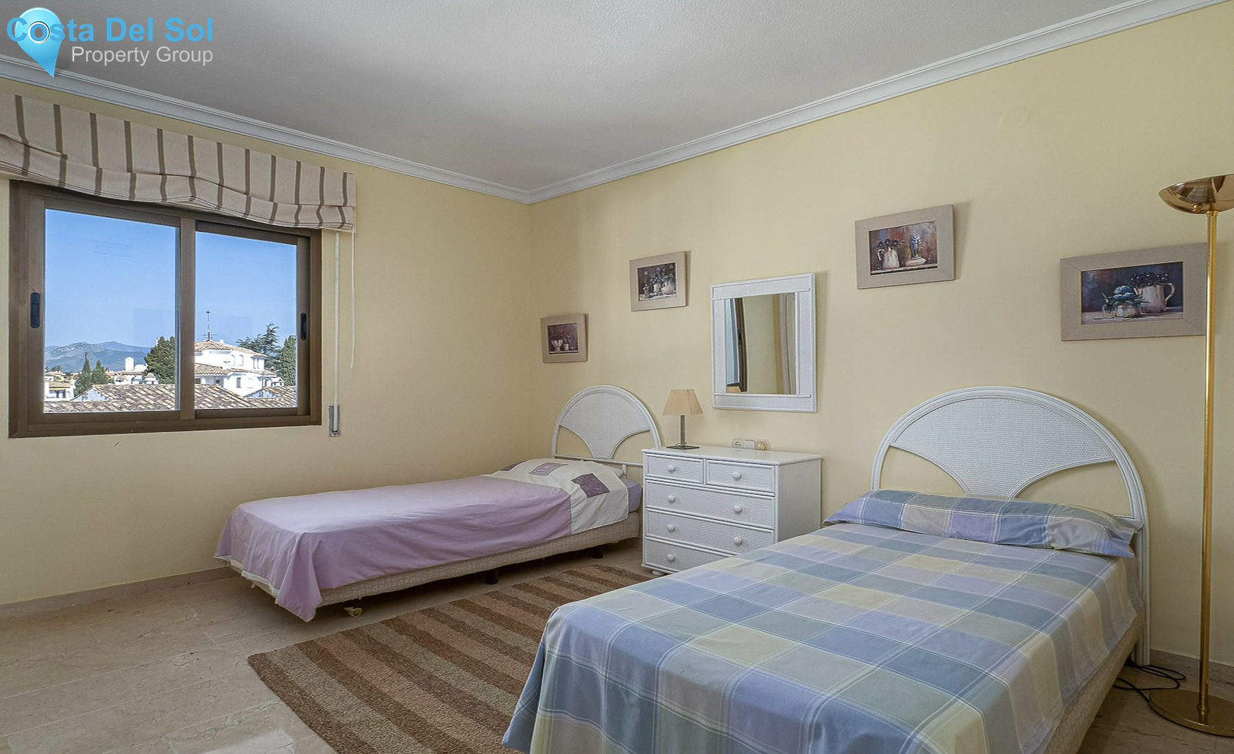 Top Floor Apartment in Nueva Andalucía-1369648