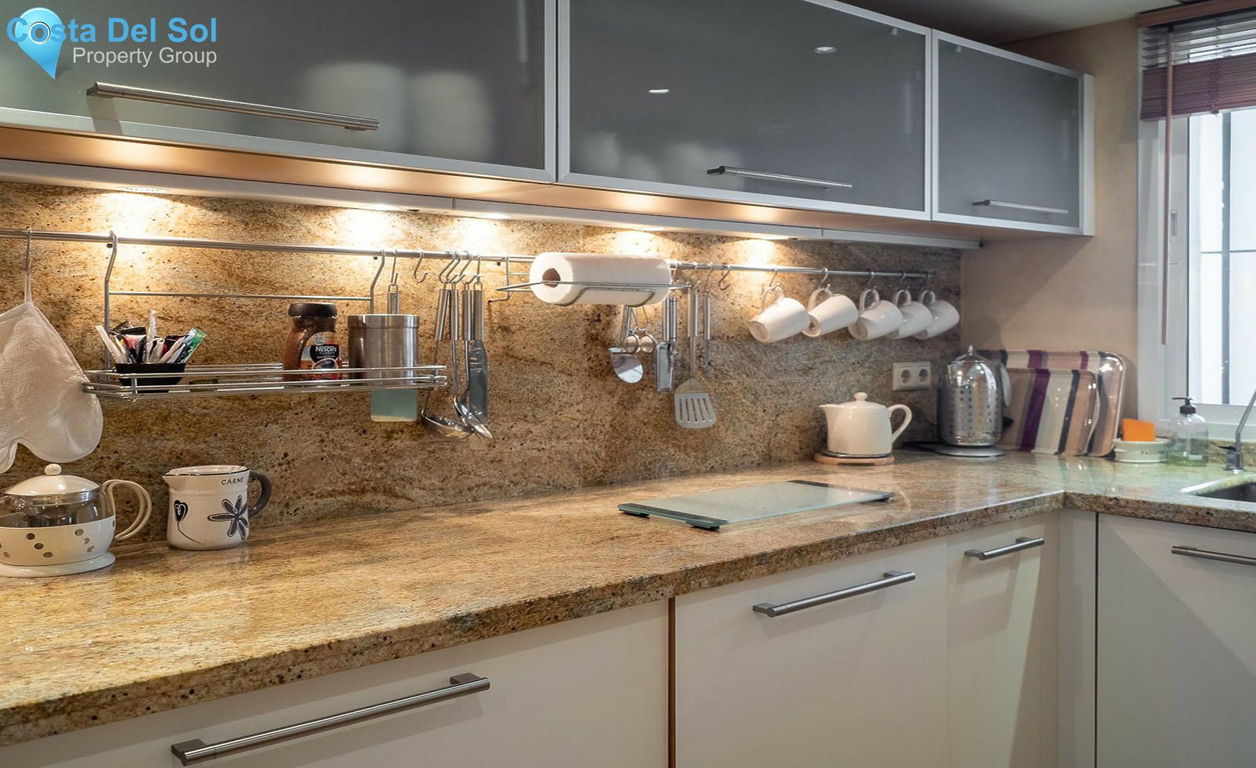 Top Floor Apartment in Nueva Andalucía-1369640