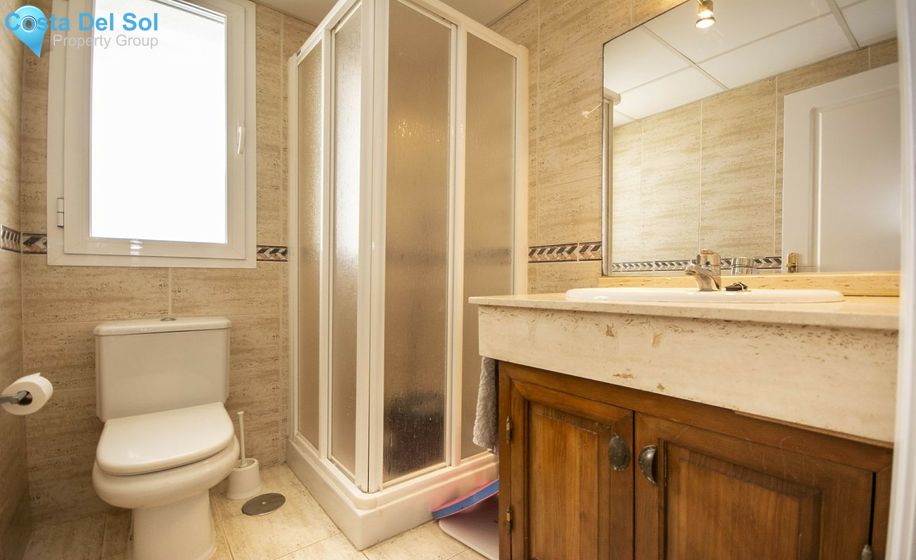 Top Floor Apartment in Nueva Andalucía-1405598