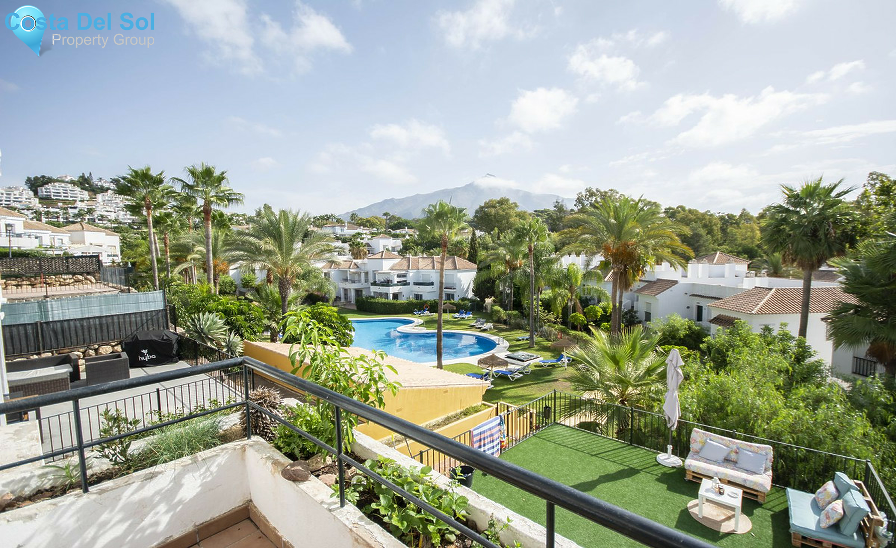 Top Floor Apartment in Nueva Andalucía-1405587