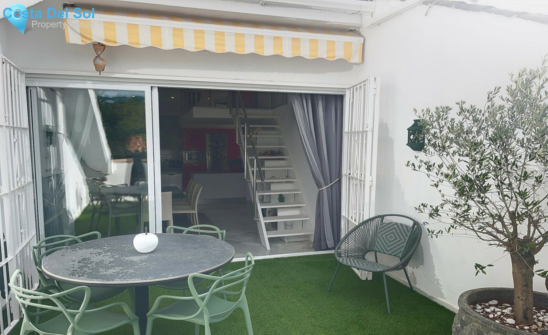 Top Floor Apartment in Nueva Andalucía-1502165