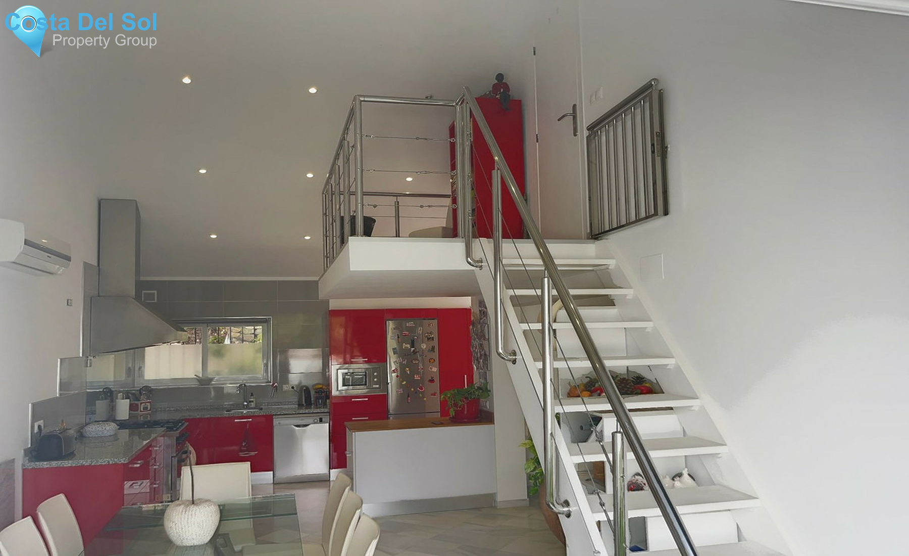 Top Floor Apartment in Nueva Andalucía-1502161