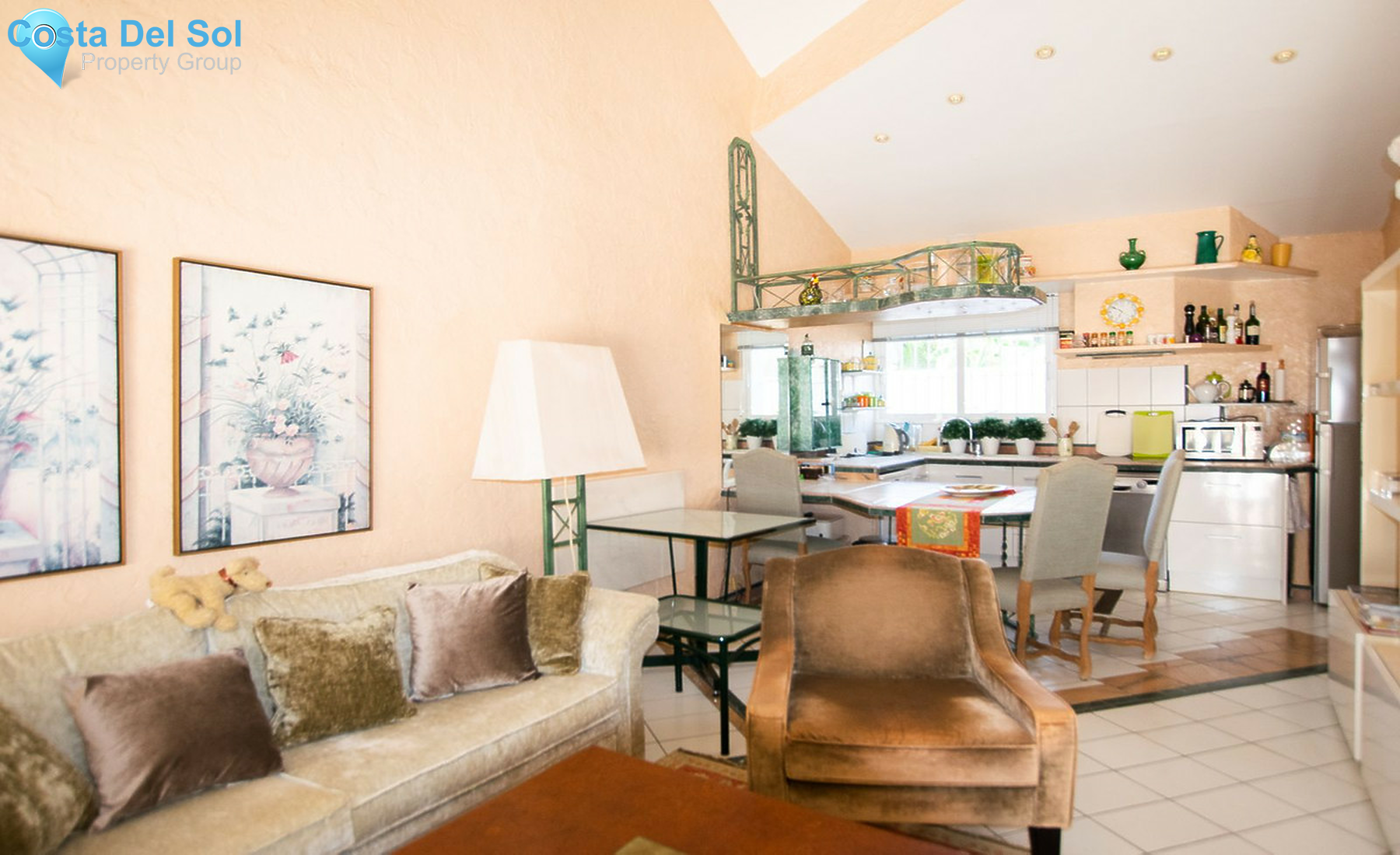 Top Floor Apartment in Nueva Andalucía-1505057