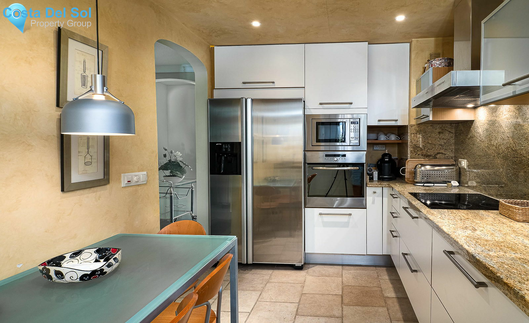 Top Floor Apartment in Nueva Andalucía-1195112