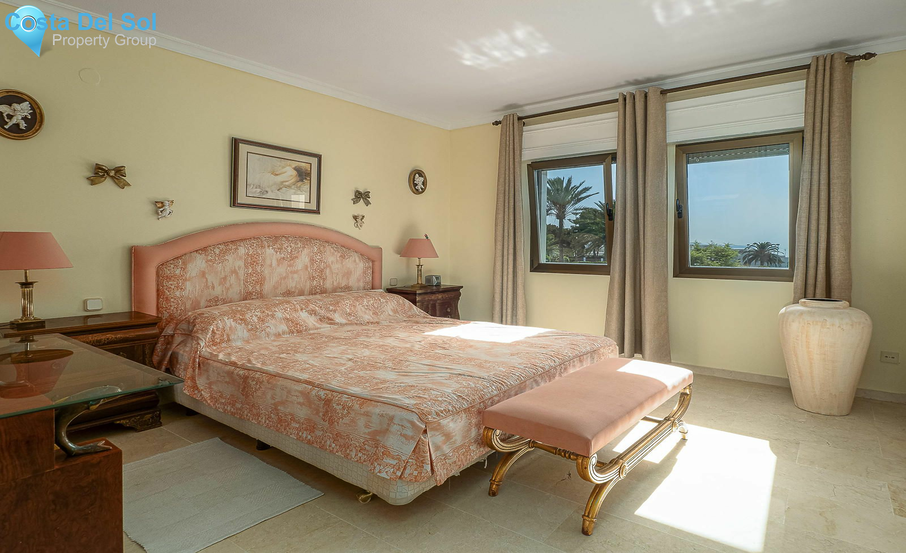 Top Floor Apartment in Nueva Andalucía-1195116