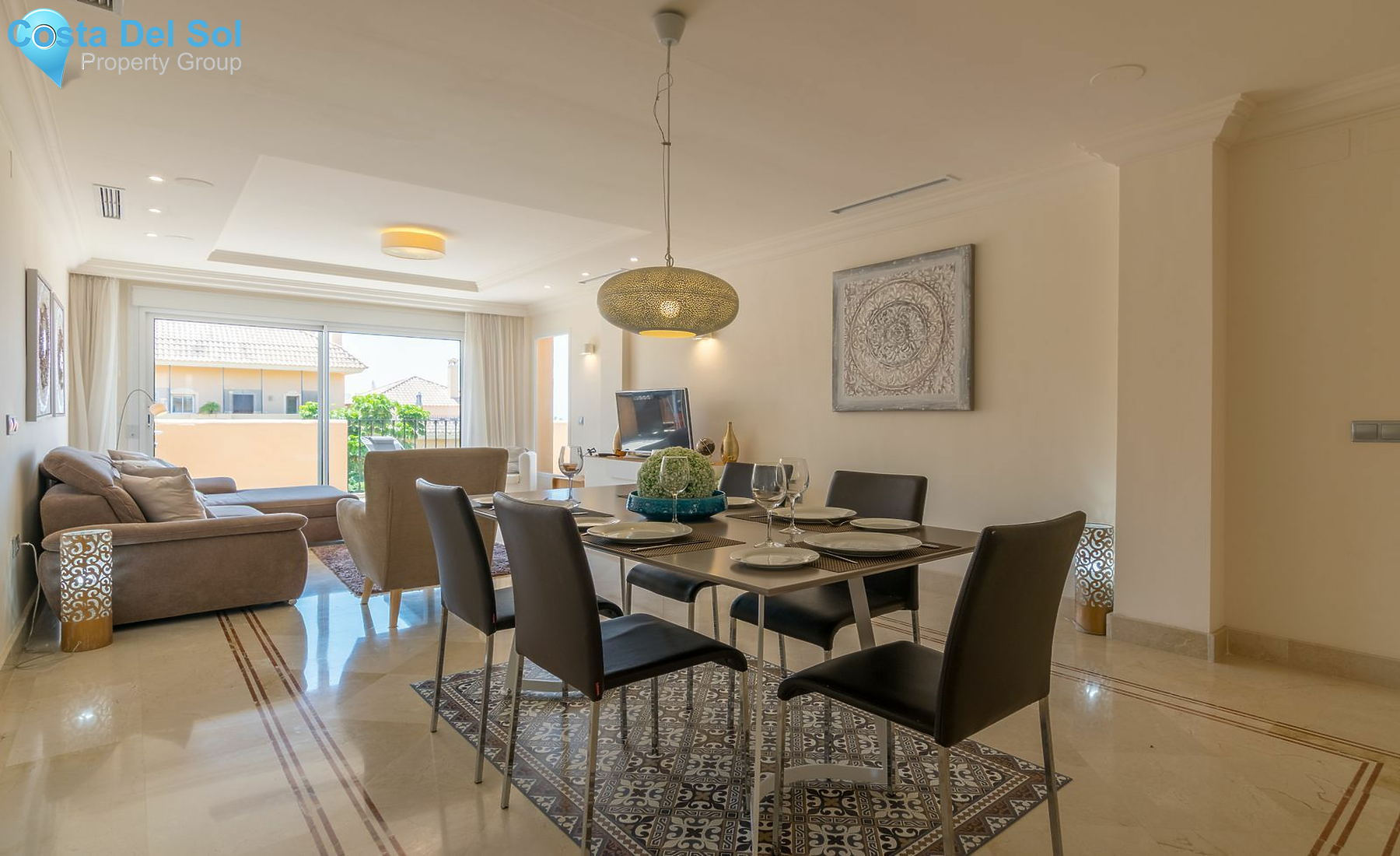Top Floor Apartment in Nueva Andalucía-1386049
