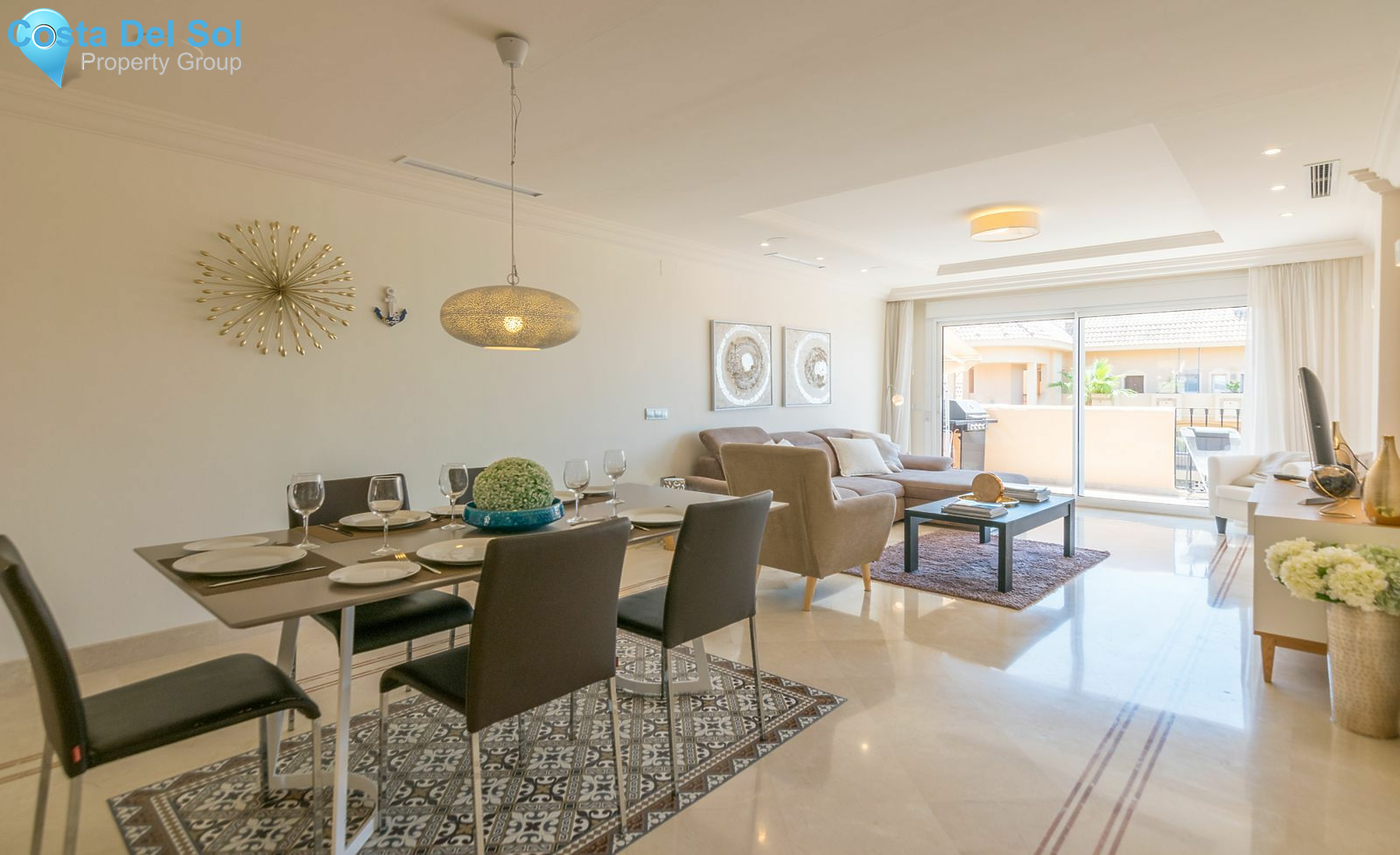 Top Floor Apartment in Nueva Andalucía-1386051
