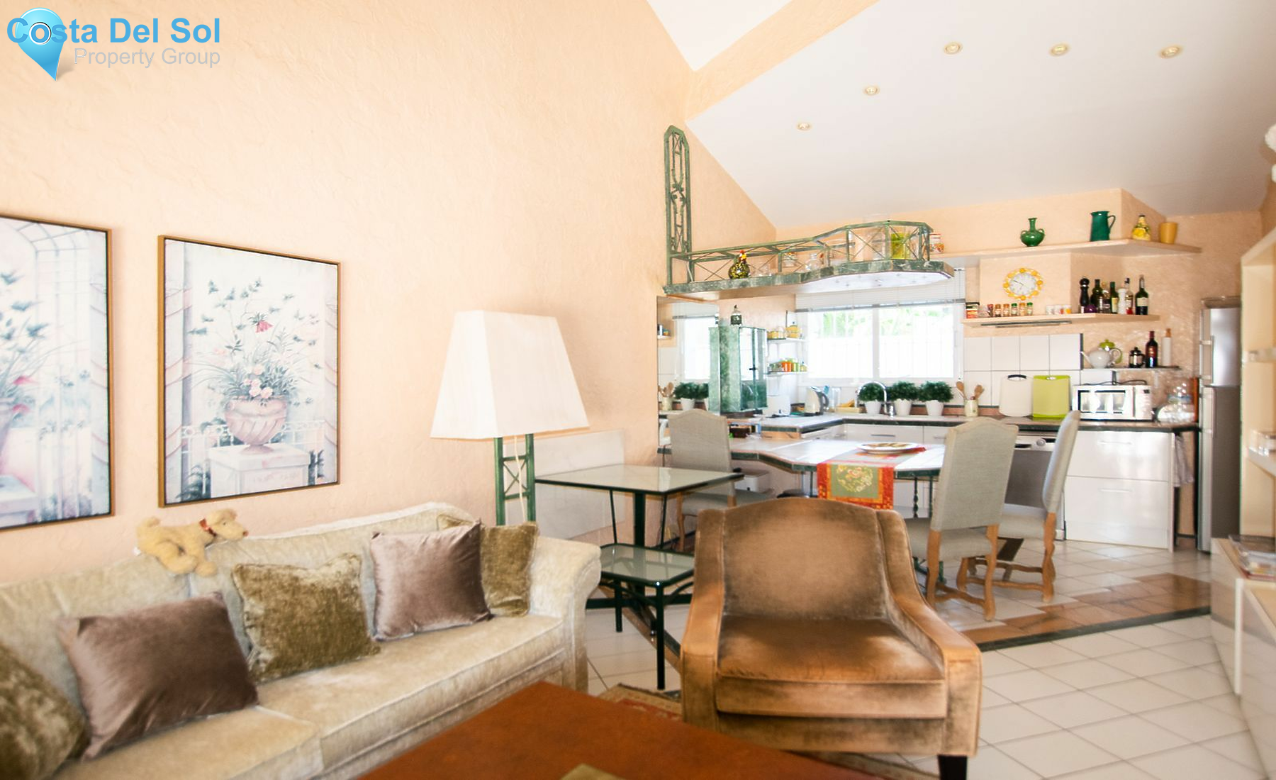 Top Floor Apartment in Nueva Andalucía-1425919