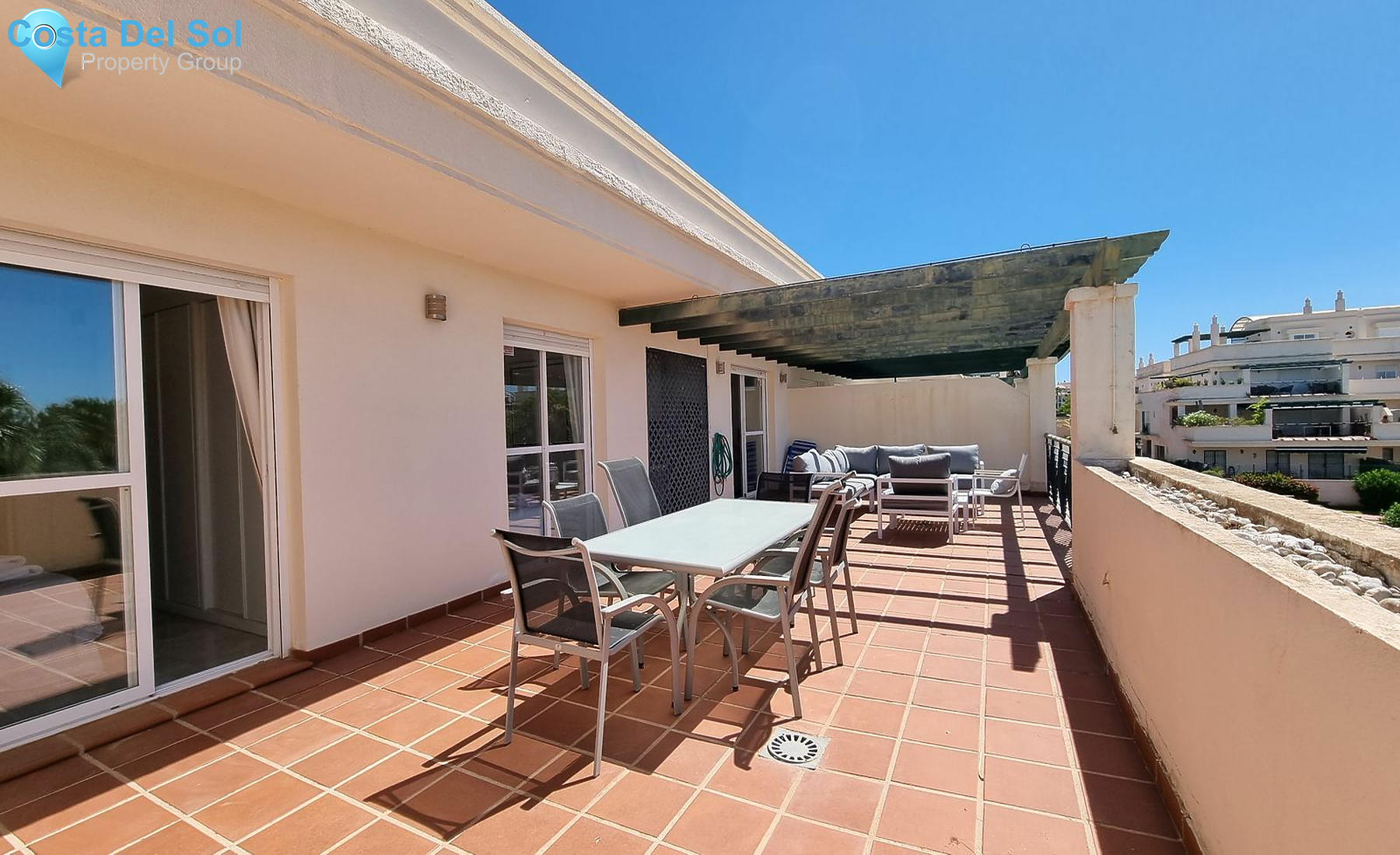 Top Floor Apartment in Nueva Andalucía-1469122