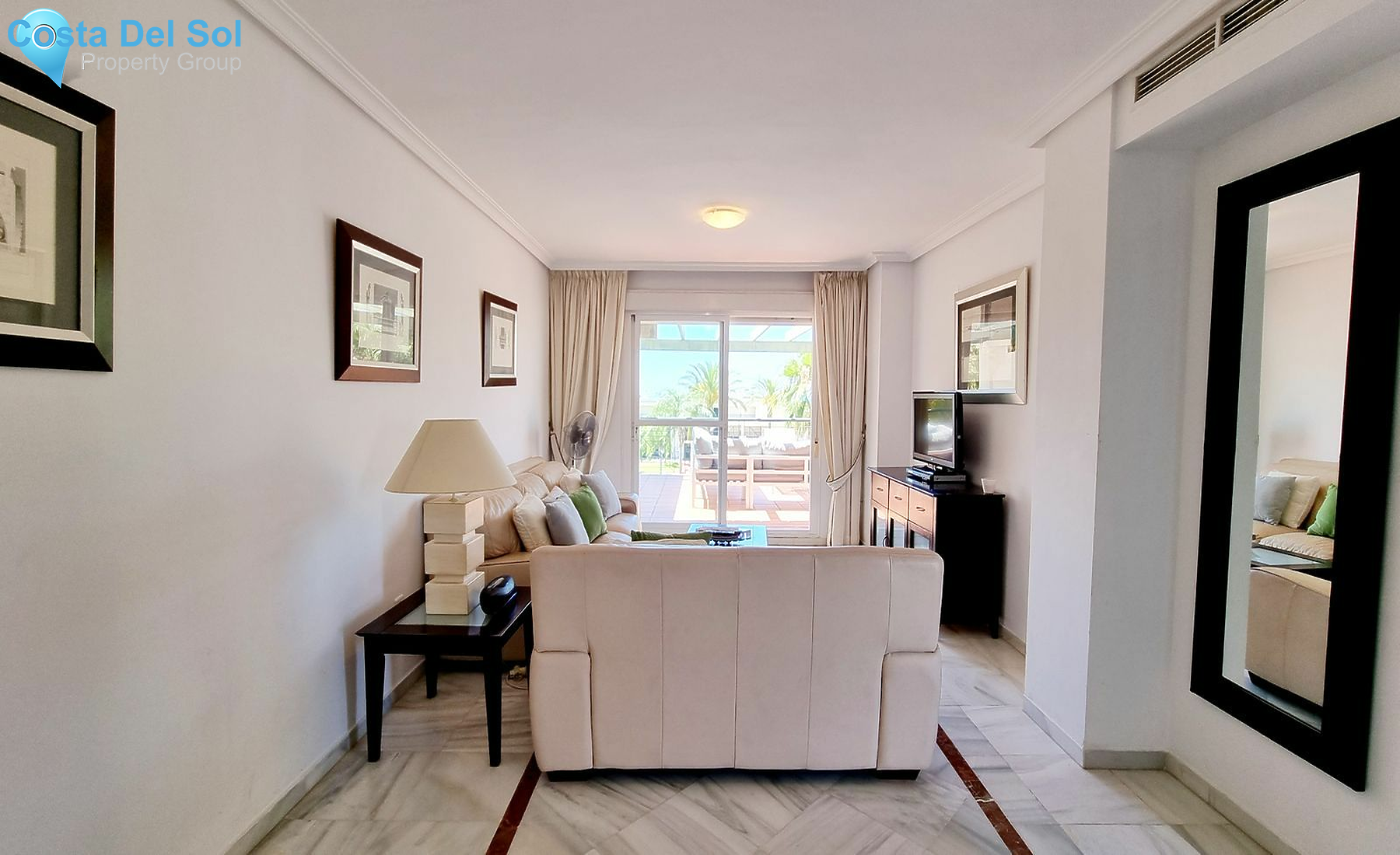 Top Floor Apartment in Nueva Andalucía-1469111