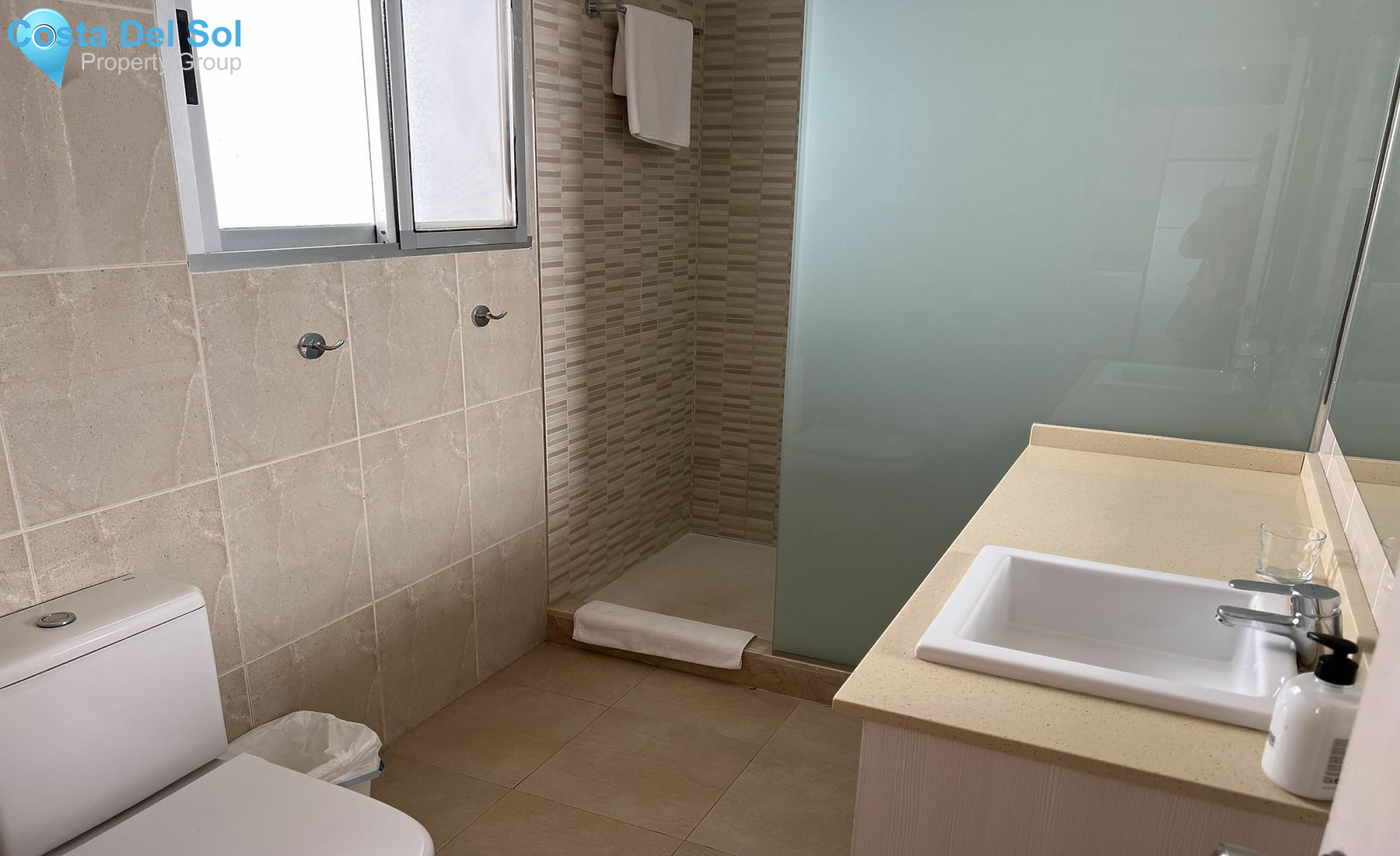 Top Floor Apartment in Nueva Andalucía-1494795