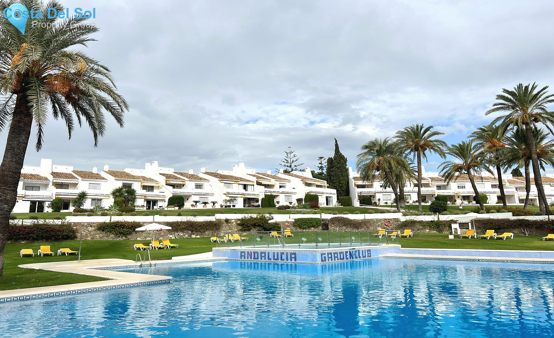Top Floor Apartment in Nueva Andalucía-1494798