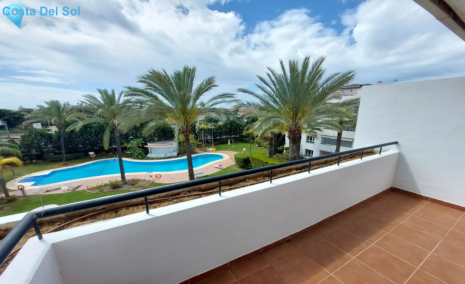Top Floor Apartment in Puerto Banús-1287997