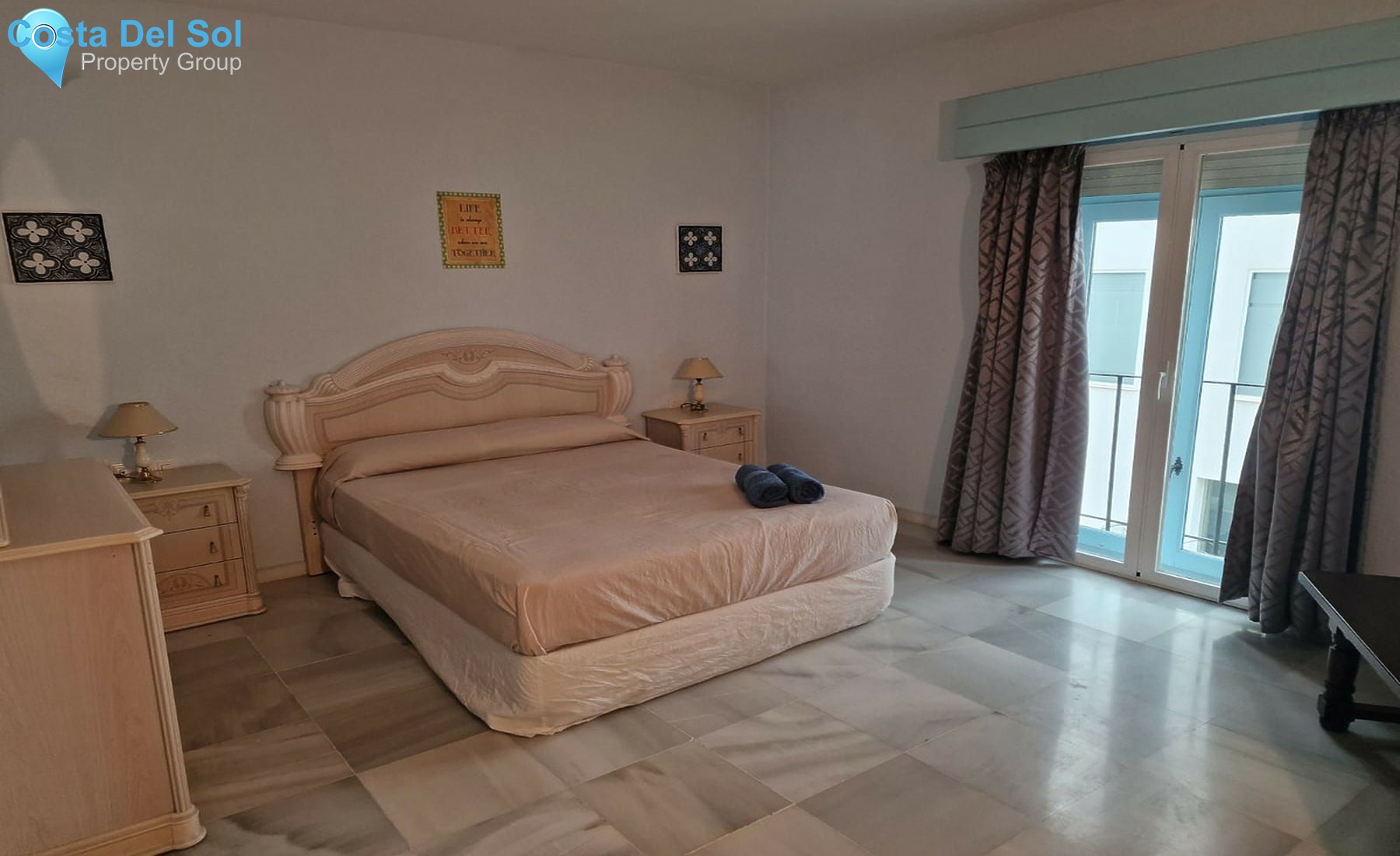Top Floor Apartment in Puerto Banús