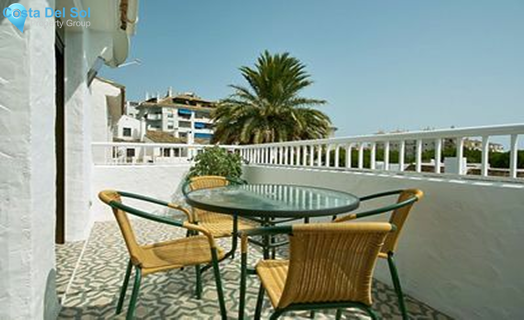 Top Floor Apartment in Puerto Banús