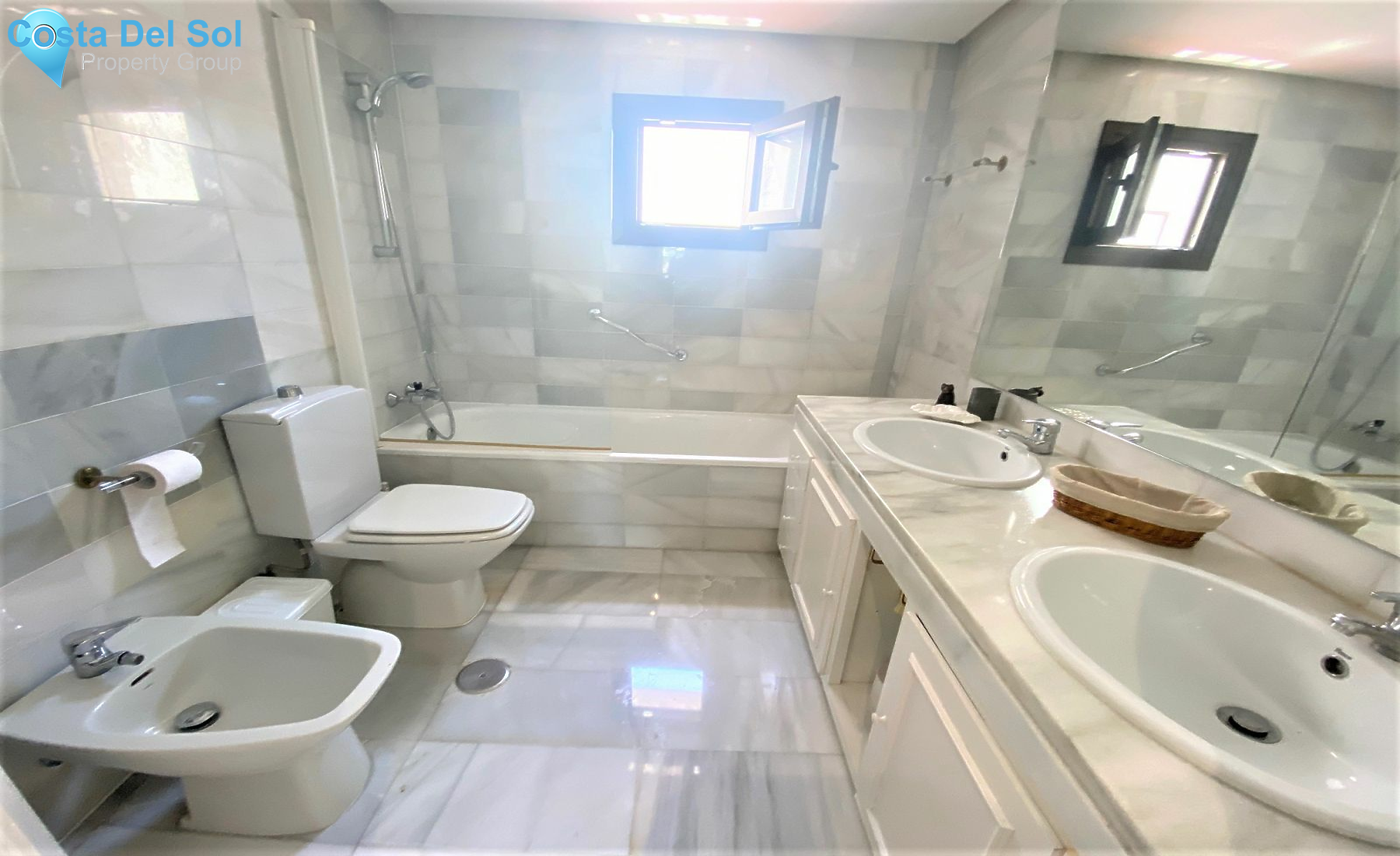 Top Floor Apartment in Puerto Banús-1182715