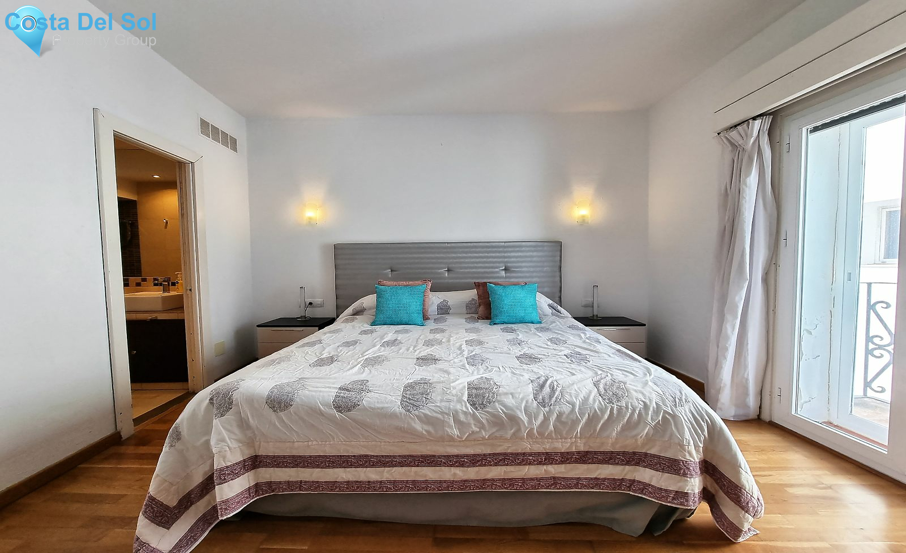 Top Floor Apartment in Puerto Banús-1392325
