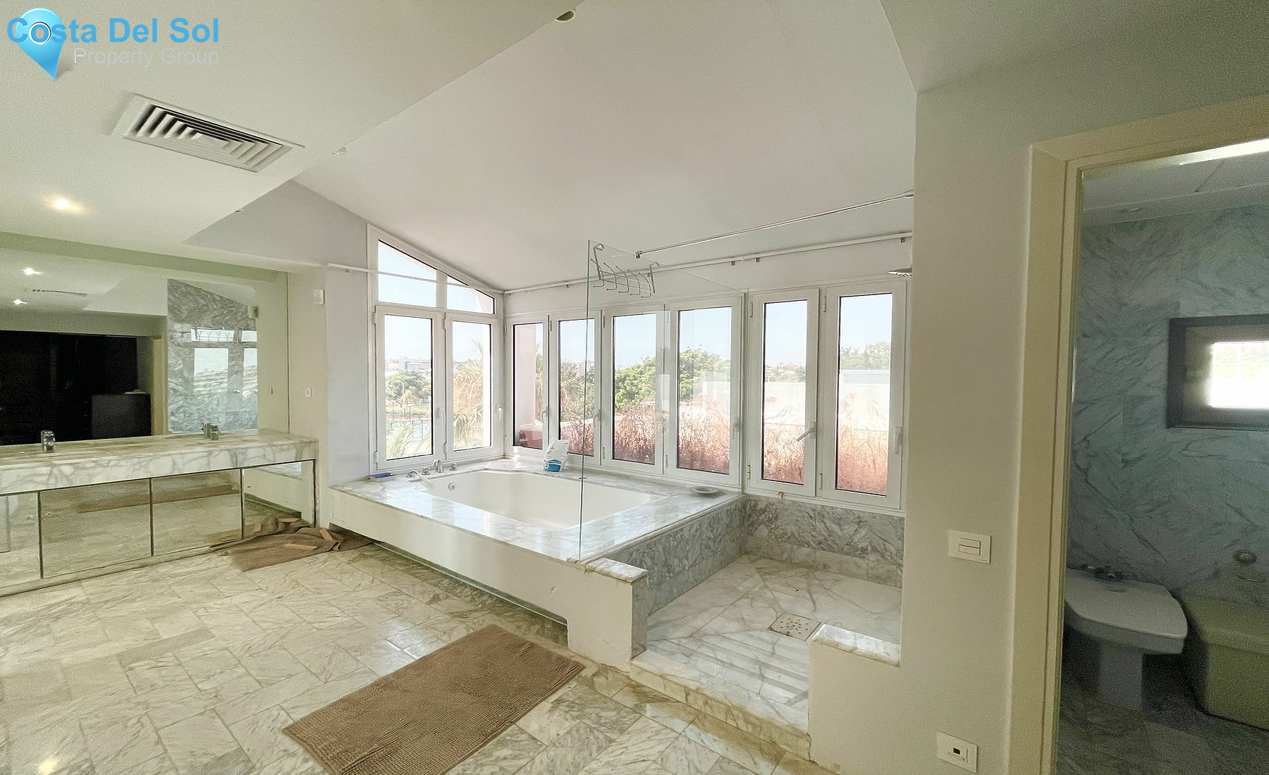 Top Floor Apartment in Puerto Banús-1534508