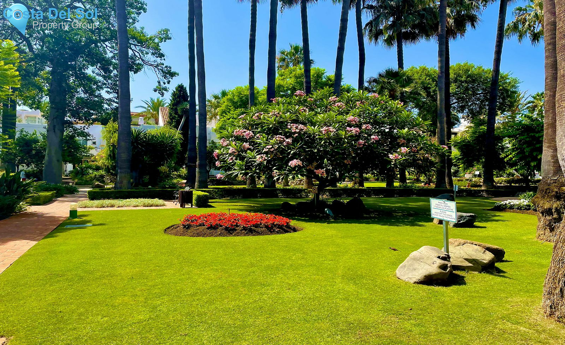 Top Floor Apartment in Puerto Banús-1534505