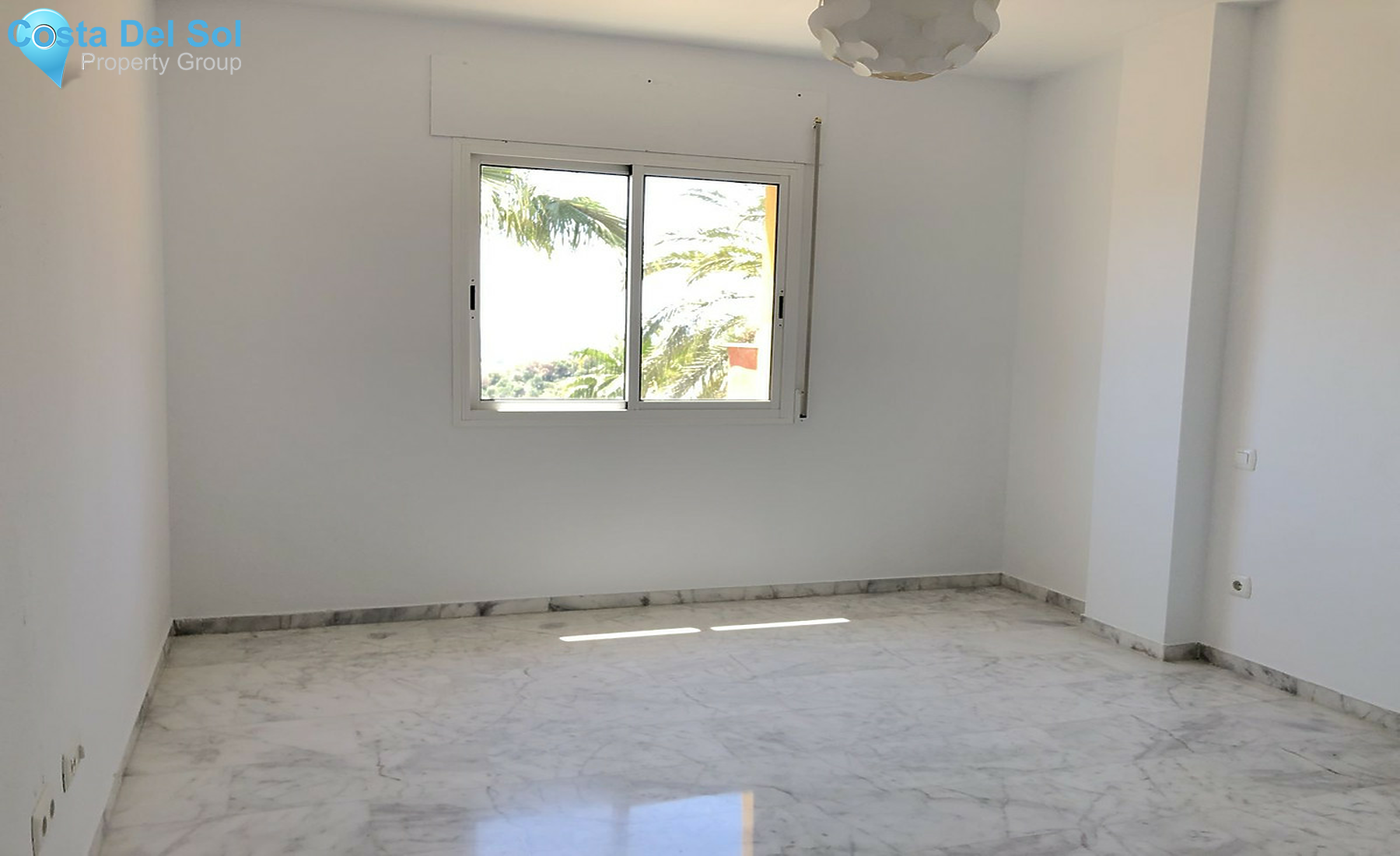 Top Floor Apartment in Reserva de Marbella-1270281