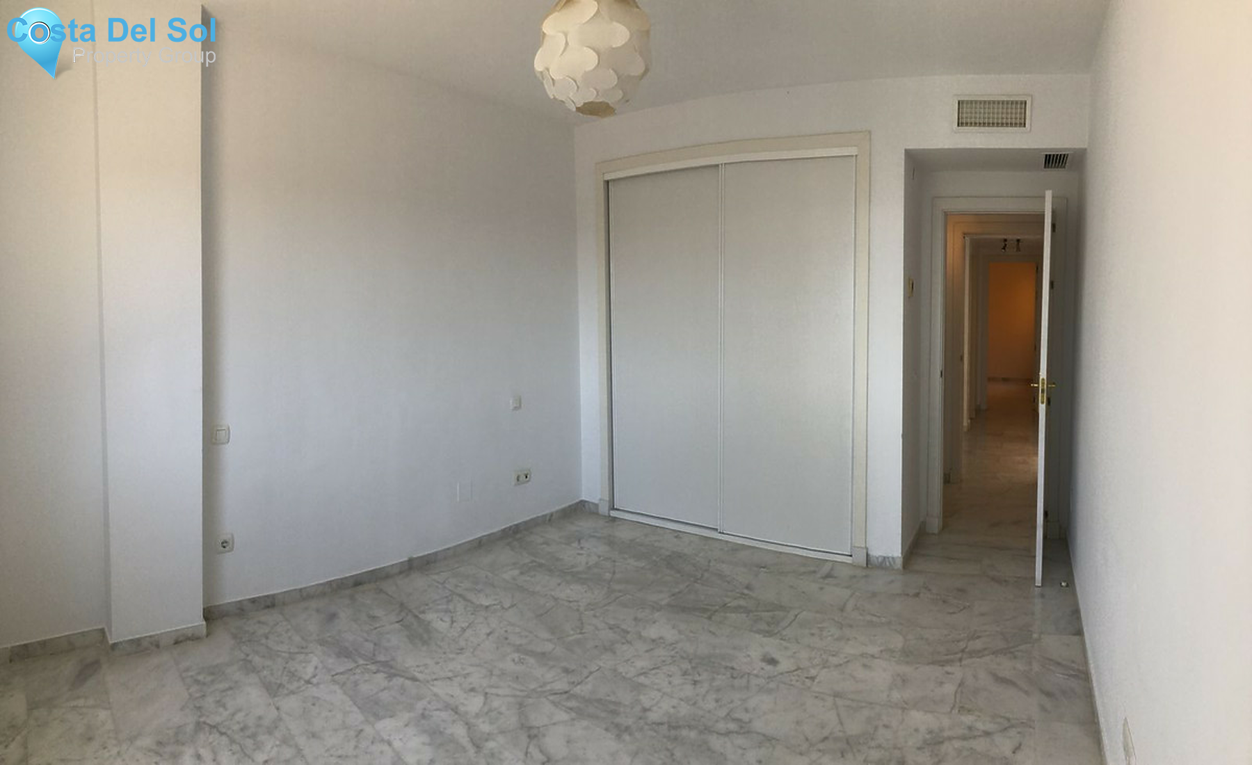 Top Floor Apartment in Reserva de Marbella-1270284