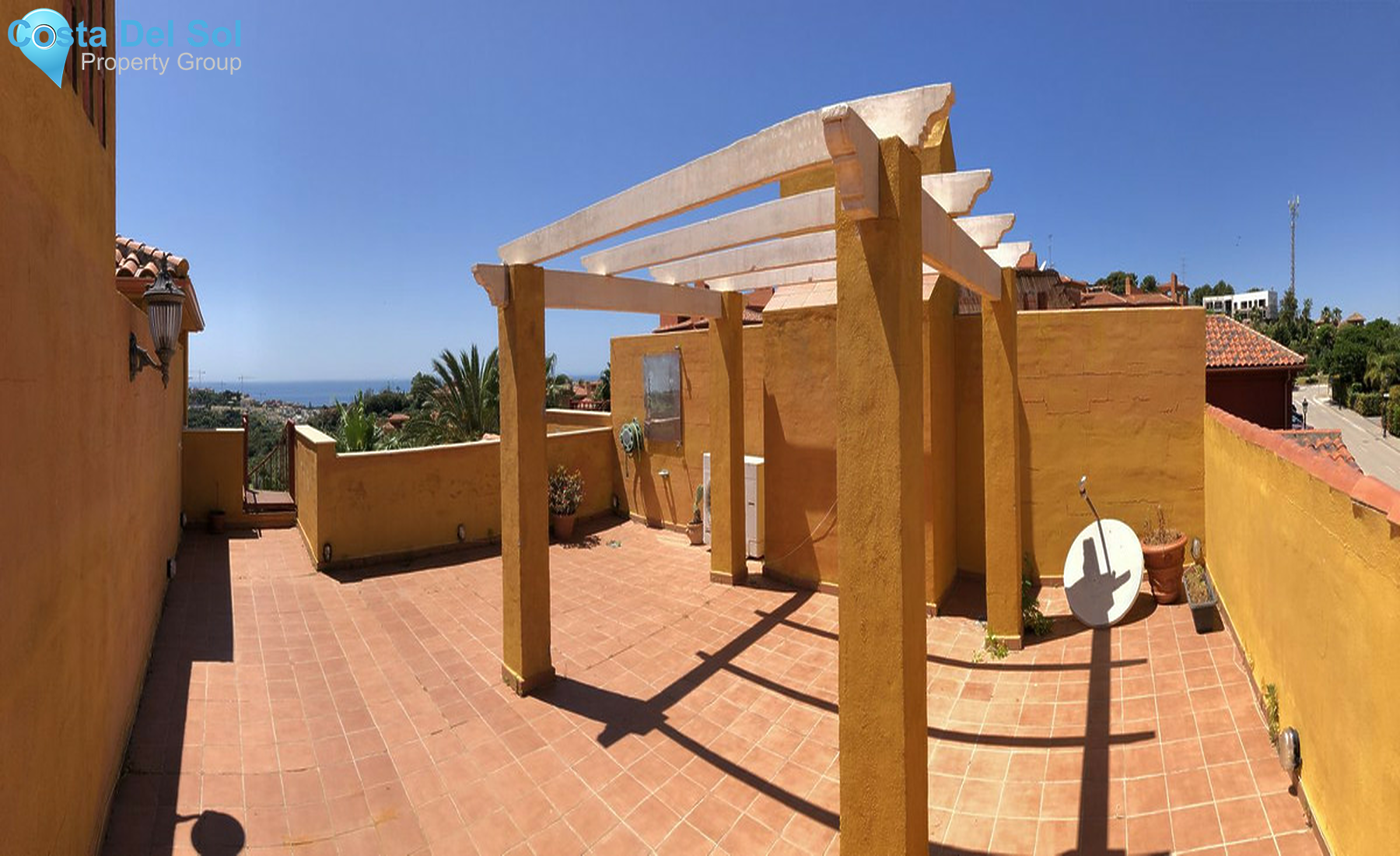 Top Floor Apartment in Reserva de Marbella-1270277