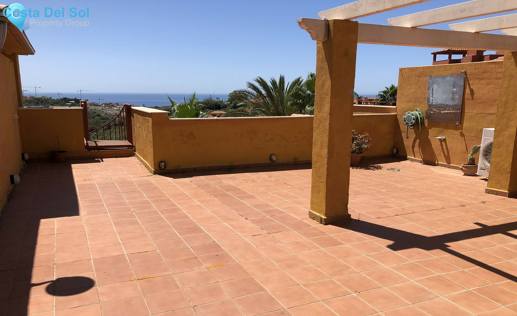 Top Floor Apartment in Reserva de Marbella-1270278
