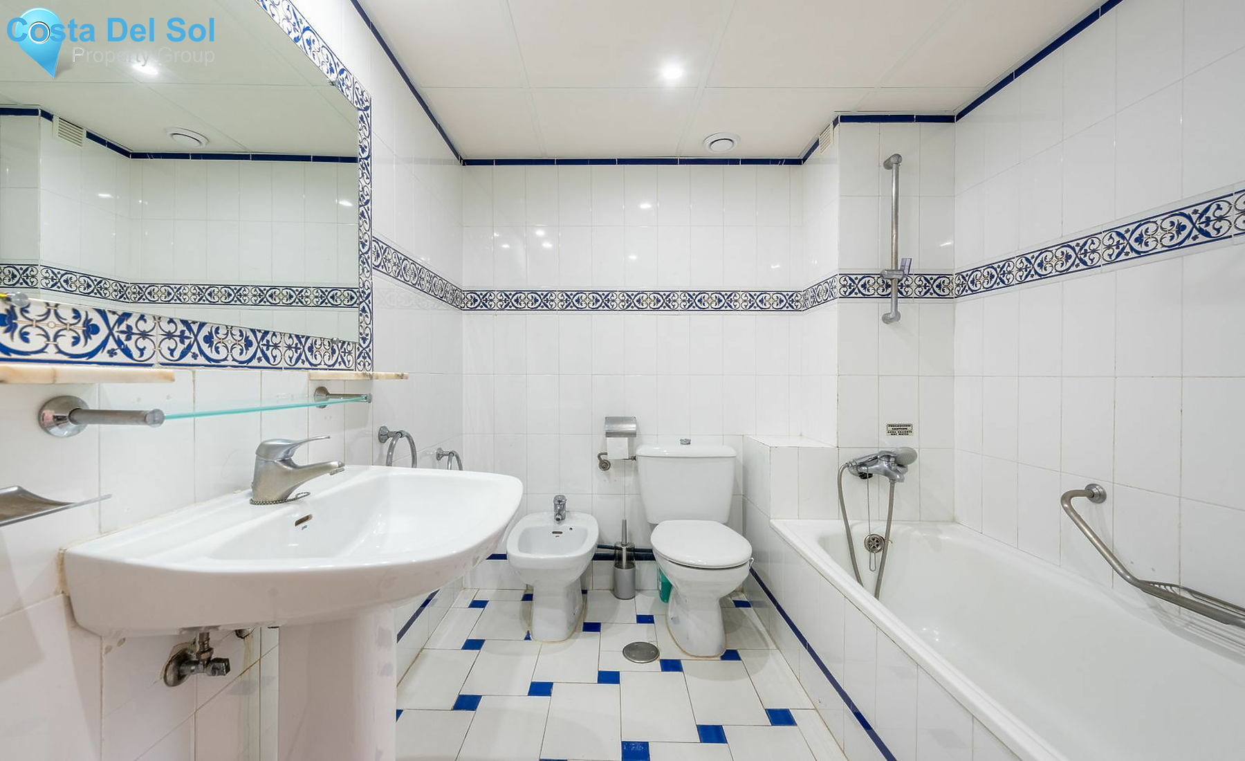 Top Floor Apartment in Riviera del Sol-1549947