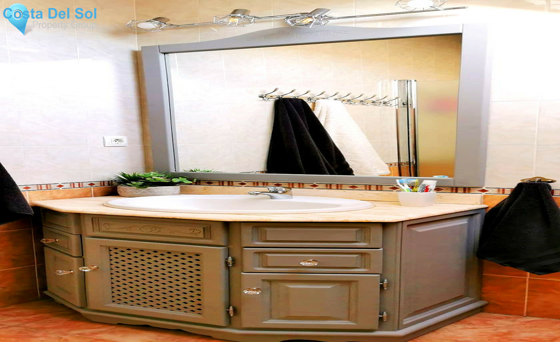 Top Floor Apartment in San Pedro de Alcántara-1323118