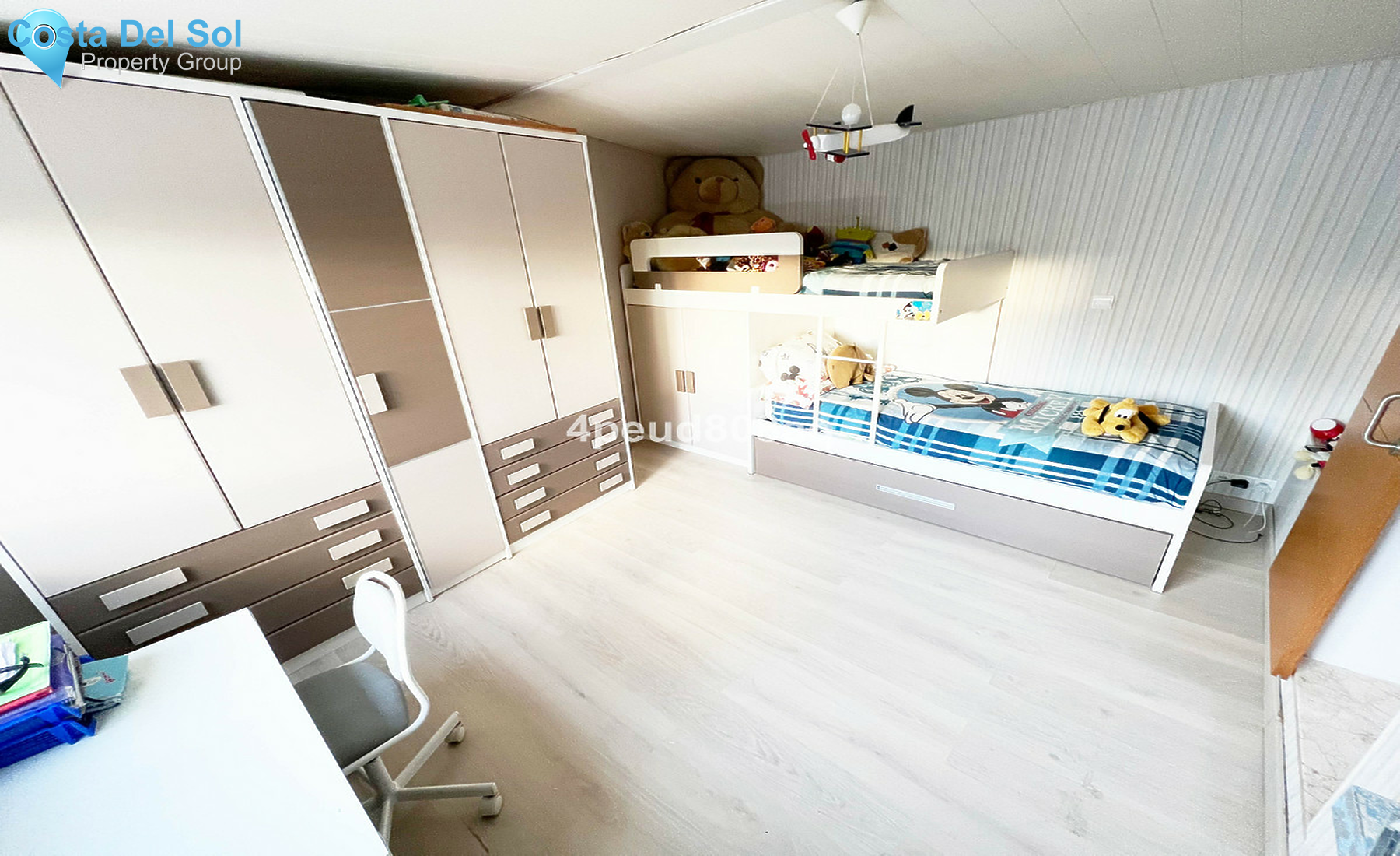 Top Floor Apartment in San Pedro de Alcántara-1323171