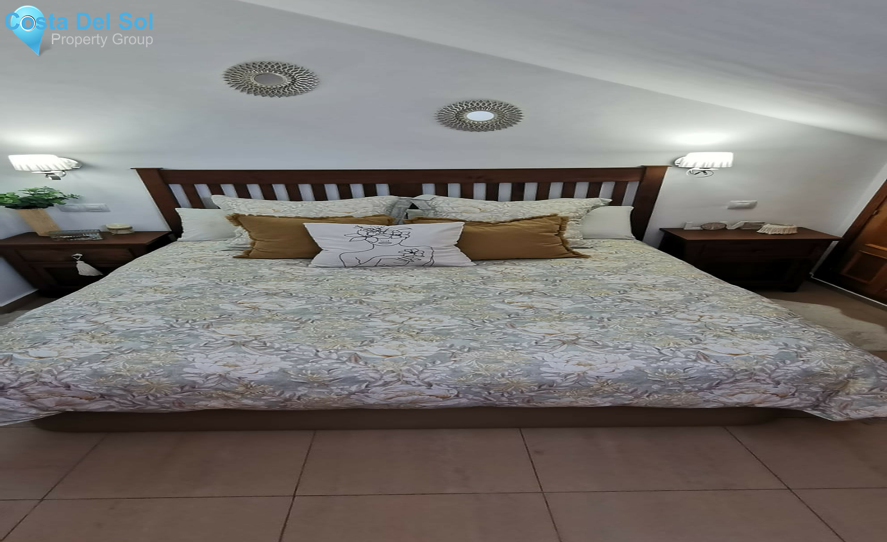 Top Floor Apartment in San Pedro de Alcántara-1323471