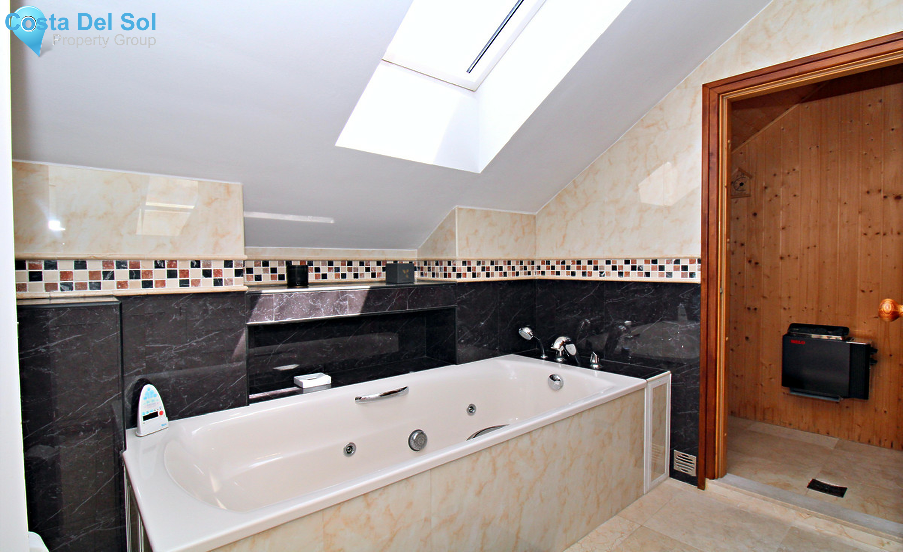 Top Floor Apartment in San Pedro de Alcántara-1383972